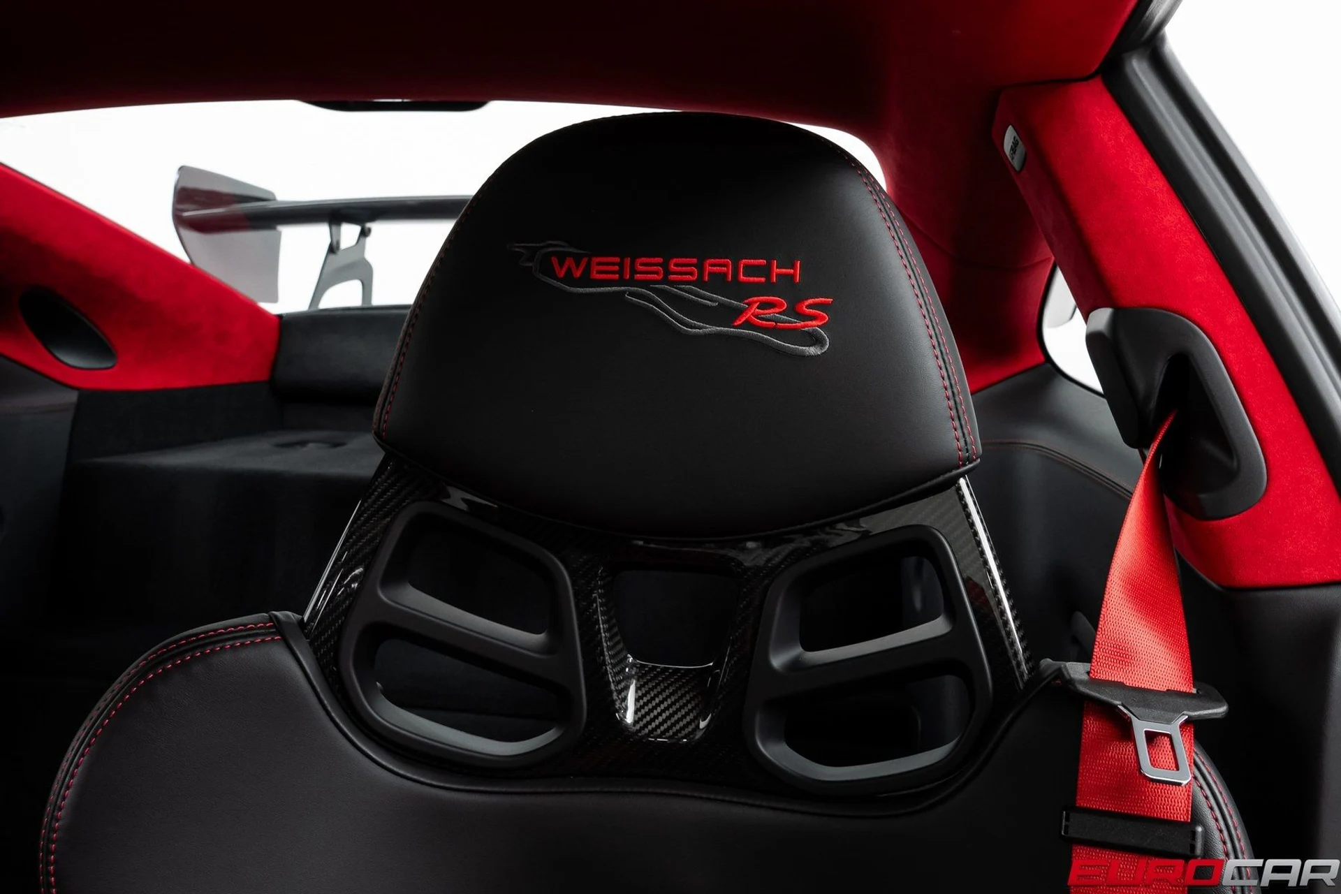 mph055_2883205961_image_56_be15a8f3ff