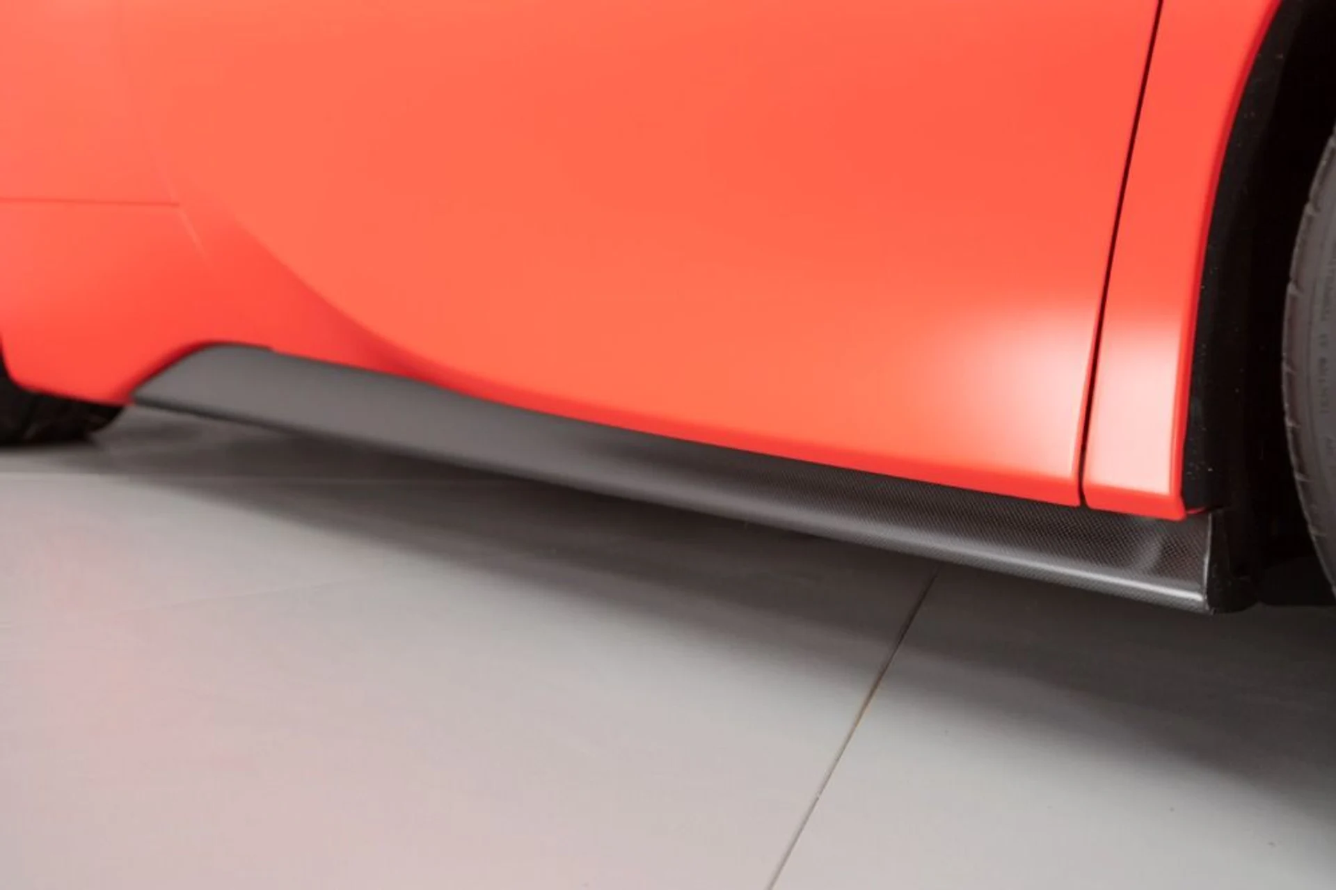 mph055_2901246343_Used_2022_Ferrari_SF_90_Spider_2f1412a0db