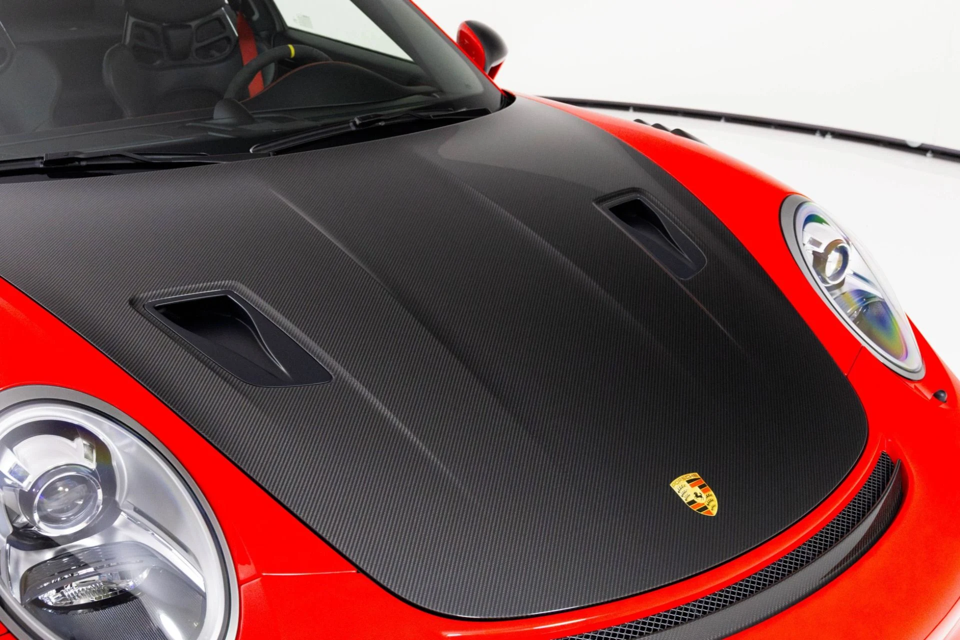 mph055_2914581985_Used_2019_Porsche_911_GT_2_RS_1761868500_f24f9c8566