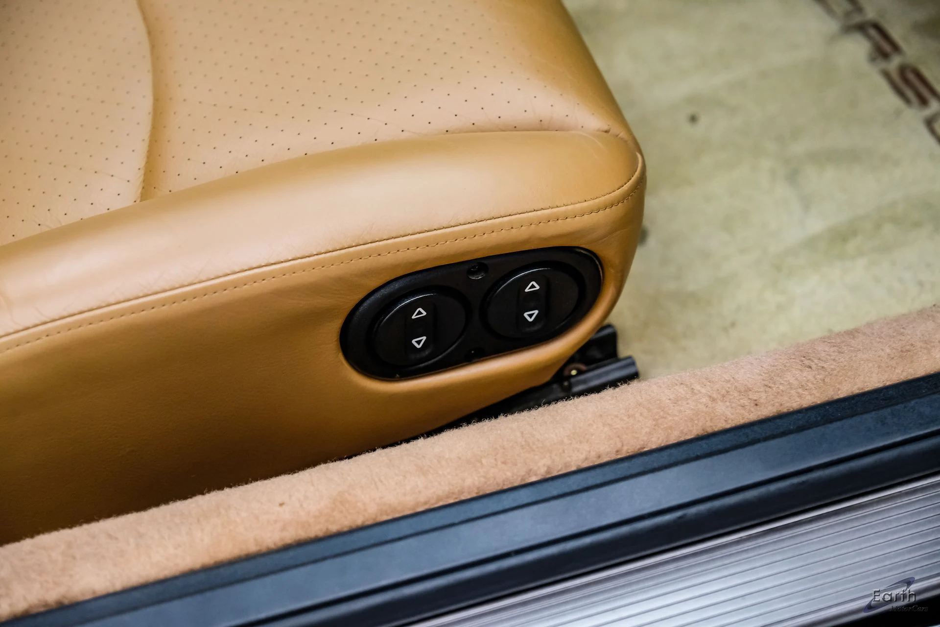 mph055_2934190931_84d4a19f35dff70b8028c884c5ed193ex_85727b707c