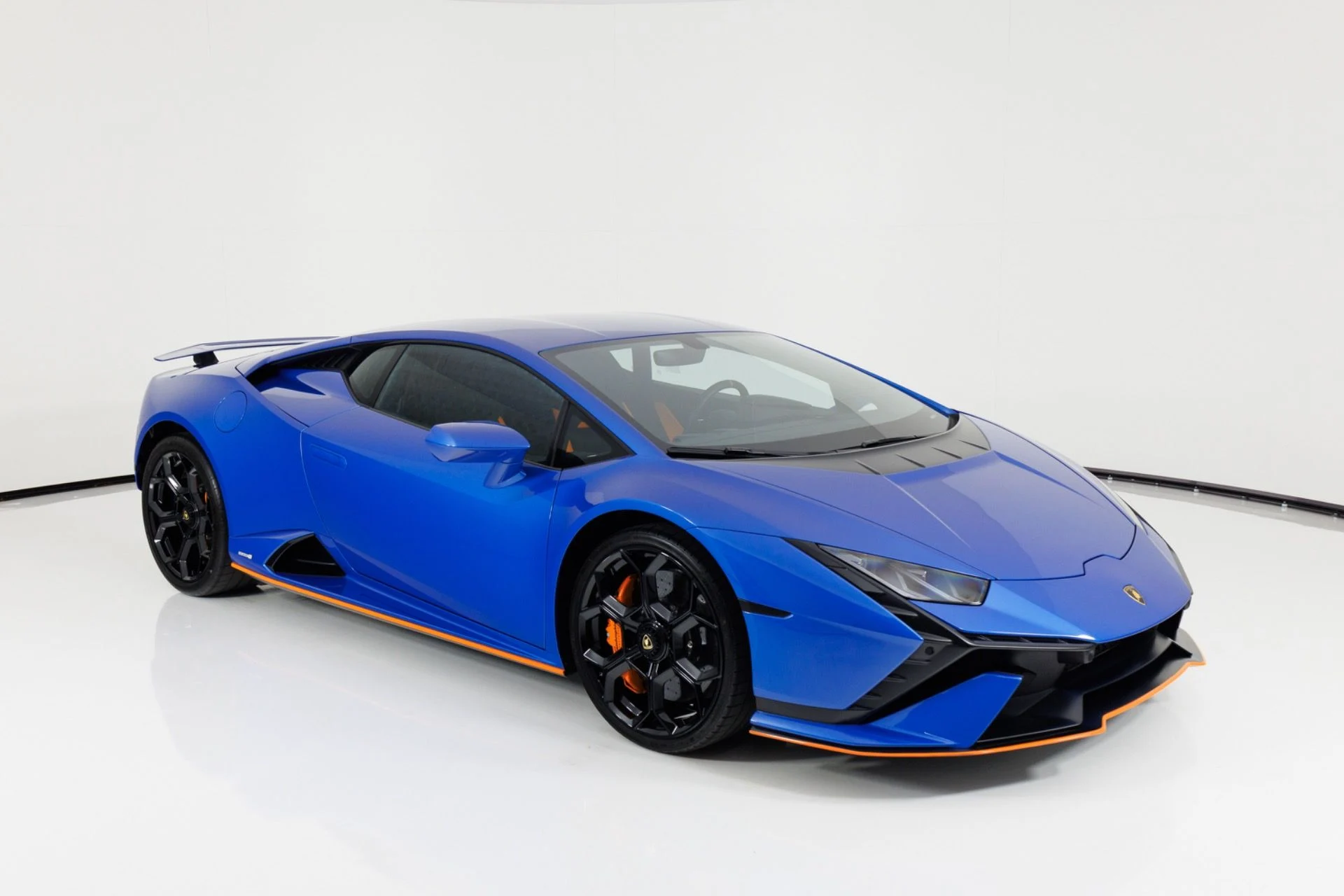 mph055_2982083769_Used_2023_Lamborghini_Huracan_Tecnica_1784830850_249a594387