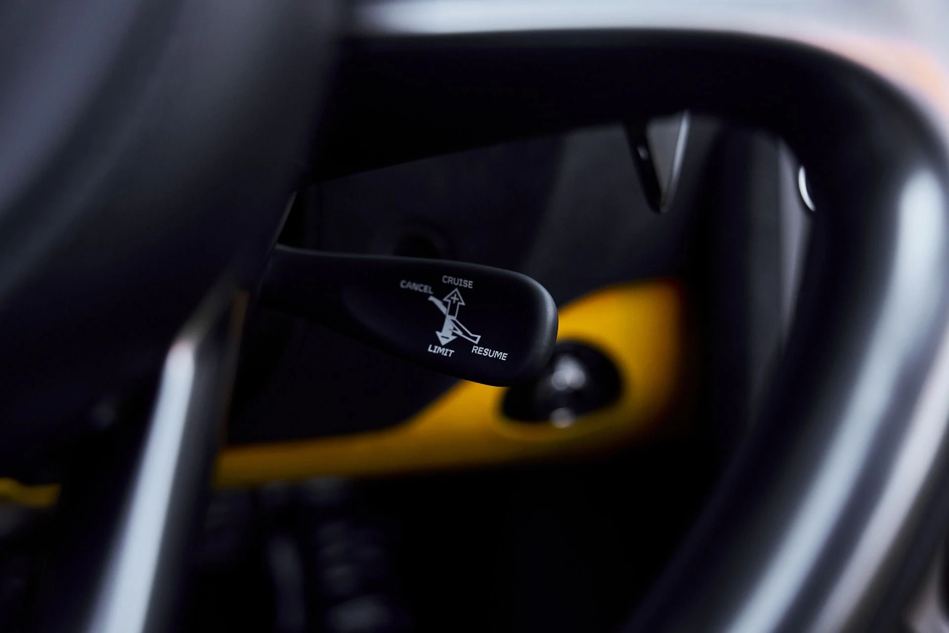 mph055_3000501229_Used_2026_Mc_Laren_750_S_1775868077_5e815494bd