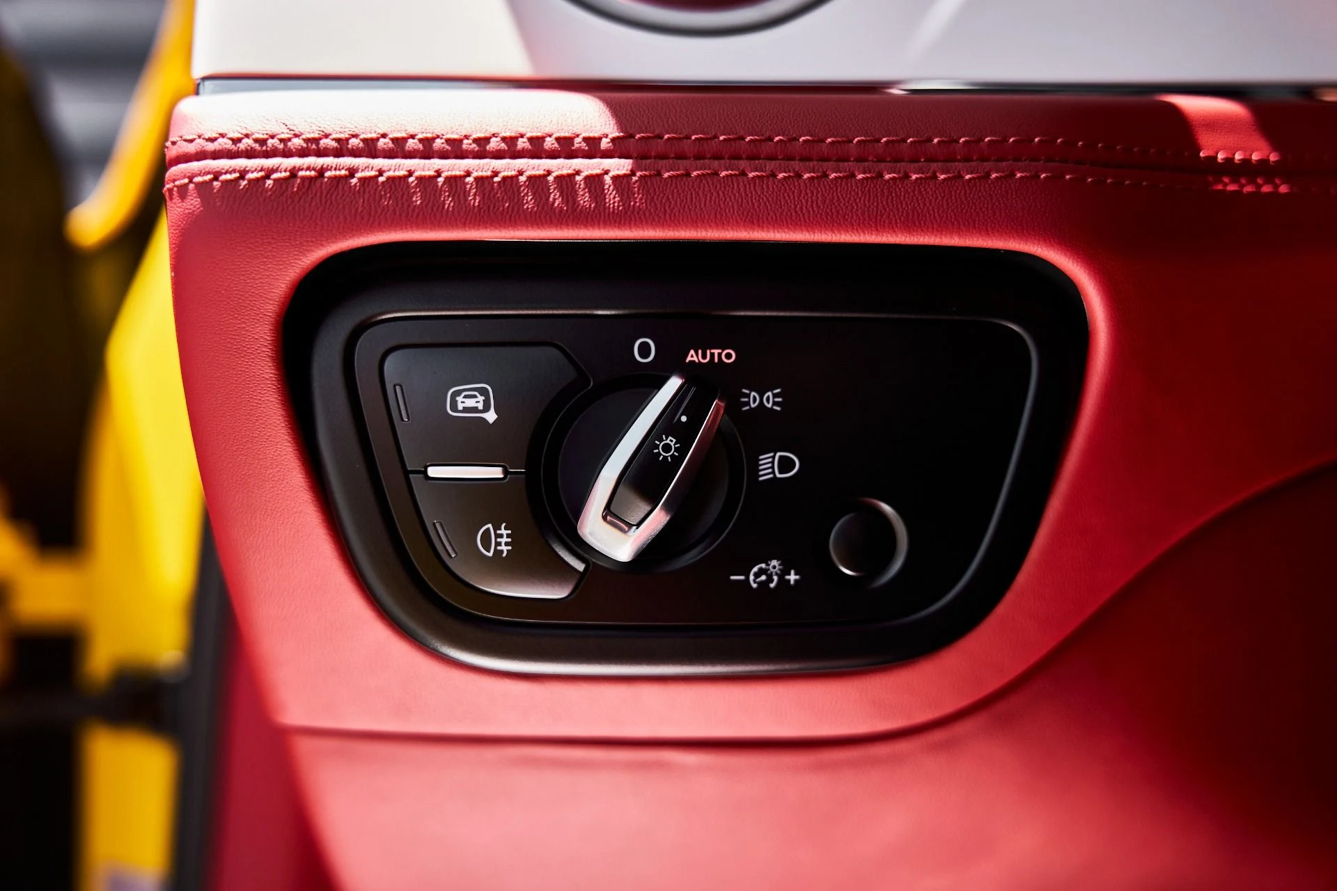 mph055_3028119676_Used_2023_Bentley_Bentayga_V8_1780709087_d2139716ad