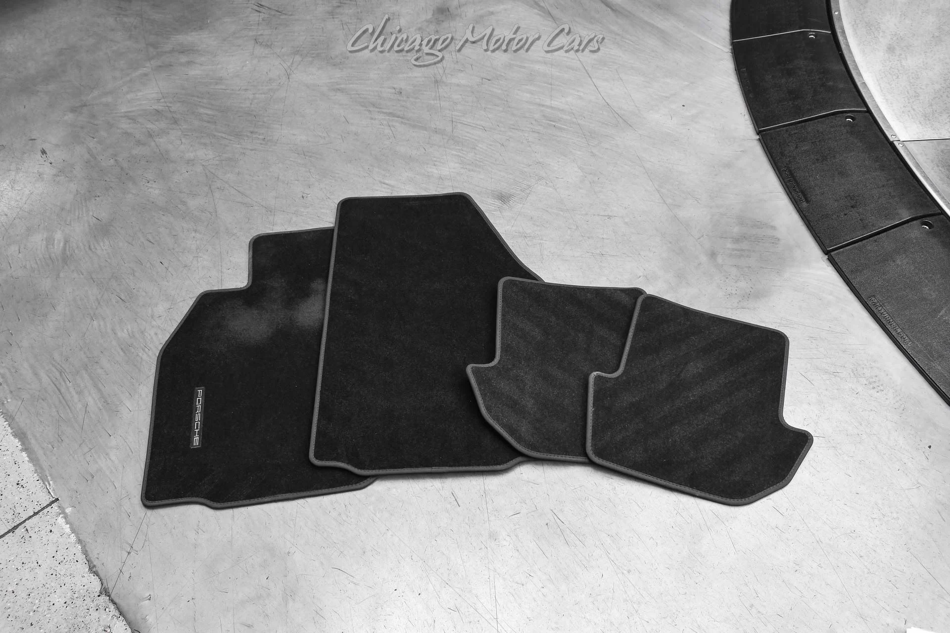 mph055_3040318930_12724_p56_l_162ad54fb2