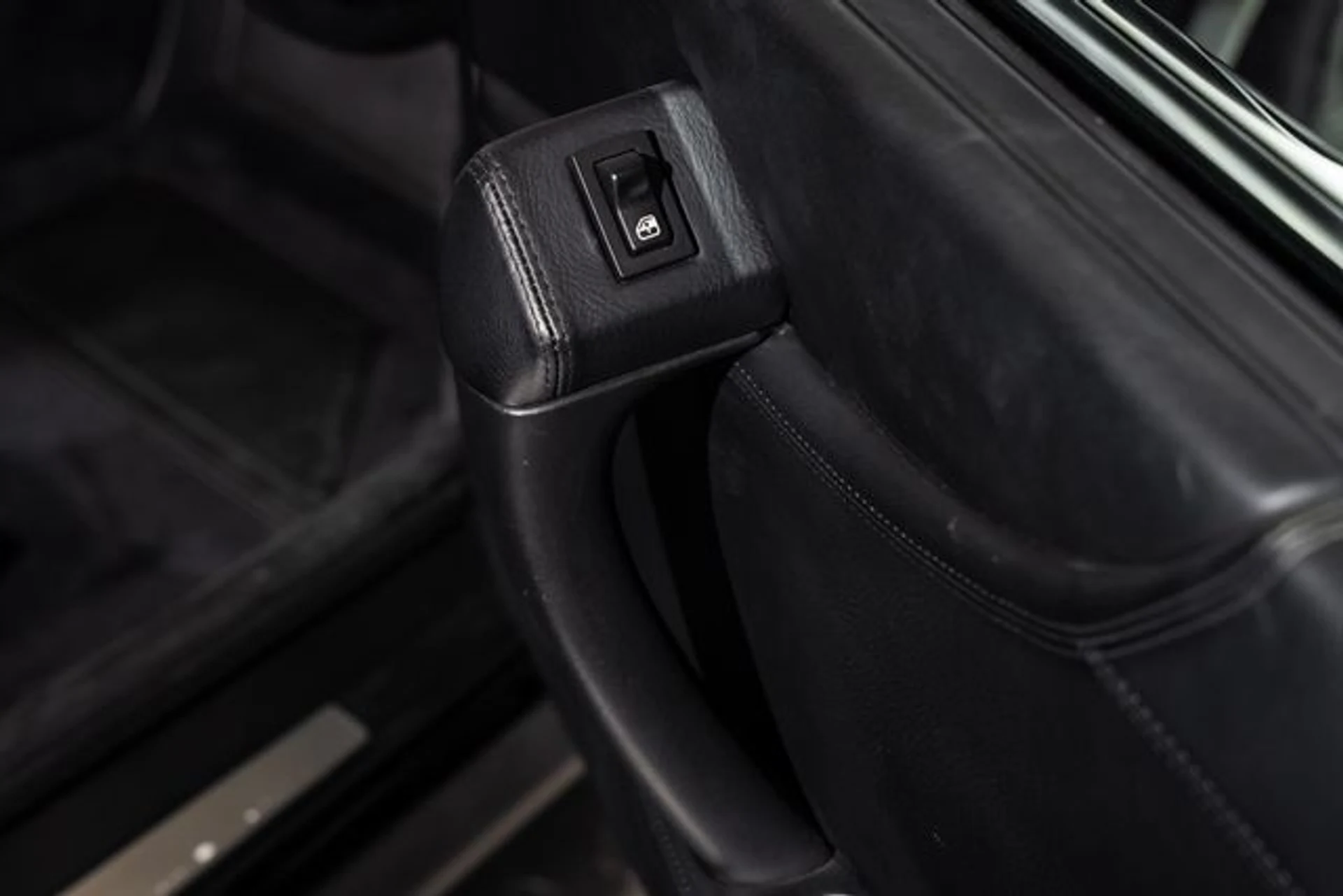 mph055_3040530028_8f04ac97e9c3e94bd5ee269d340523f2x_b7a98bb1ce