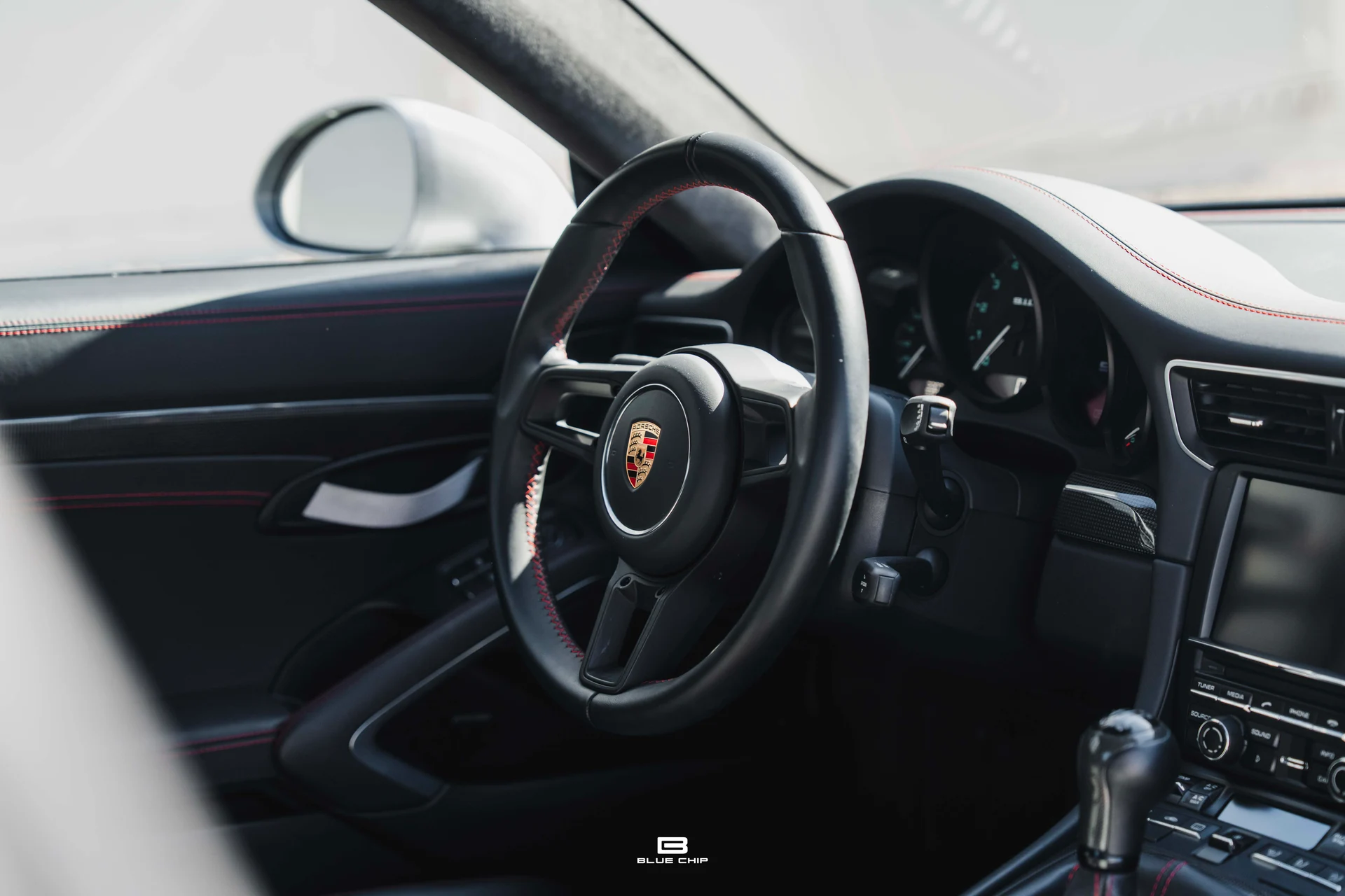 mph055_3070235254_6a2c7e1a25c3ef16d099a01f_2016_Porsche_911_R_56_3eb3084d06
