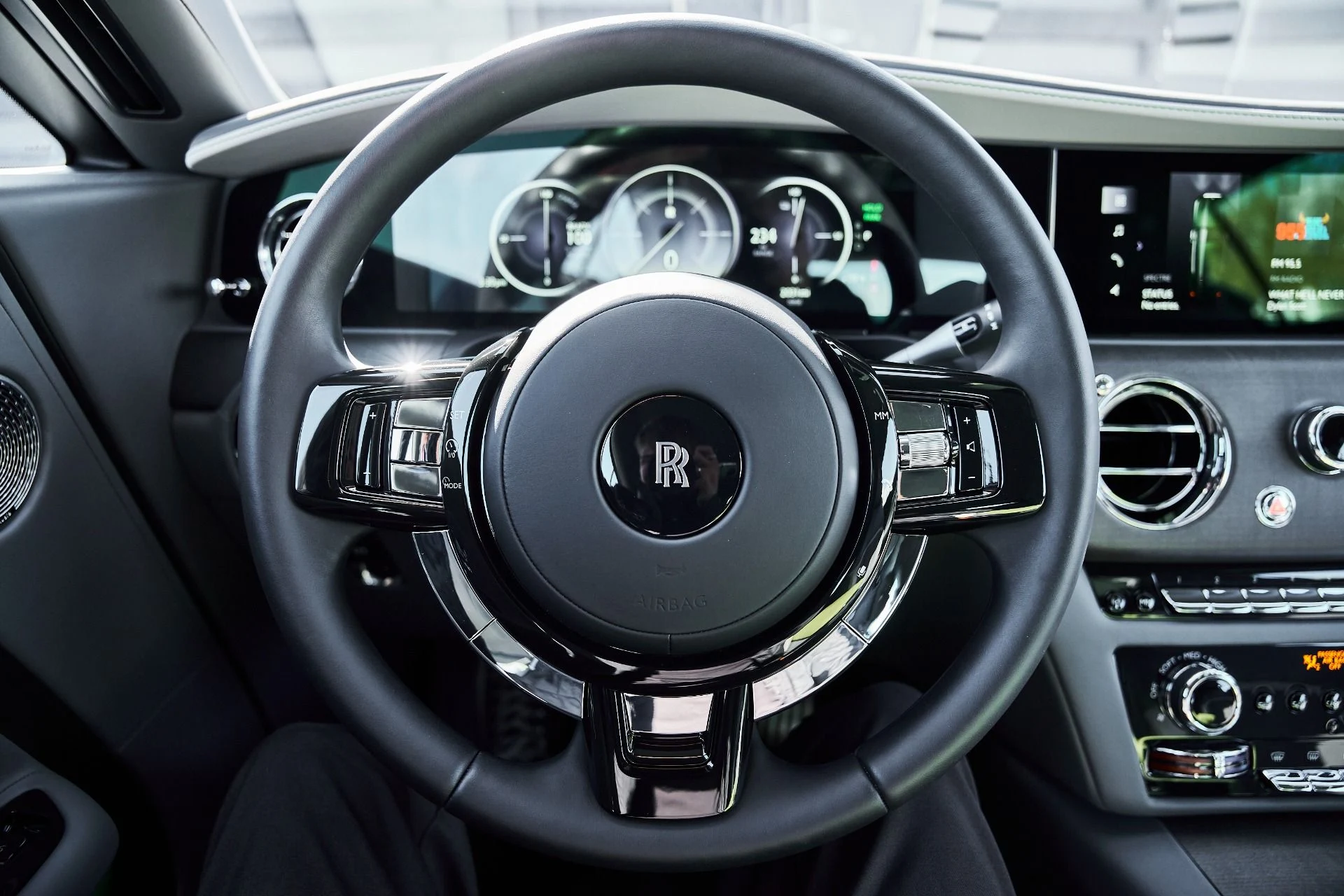 mph055_3133630417_Used_2024_Rolls_Royce_Spectre_Mansory_1776840118_cf2c93d9cd