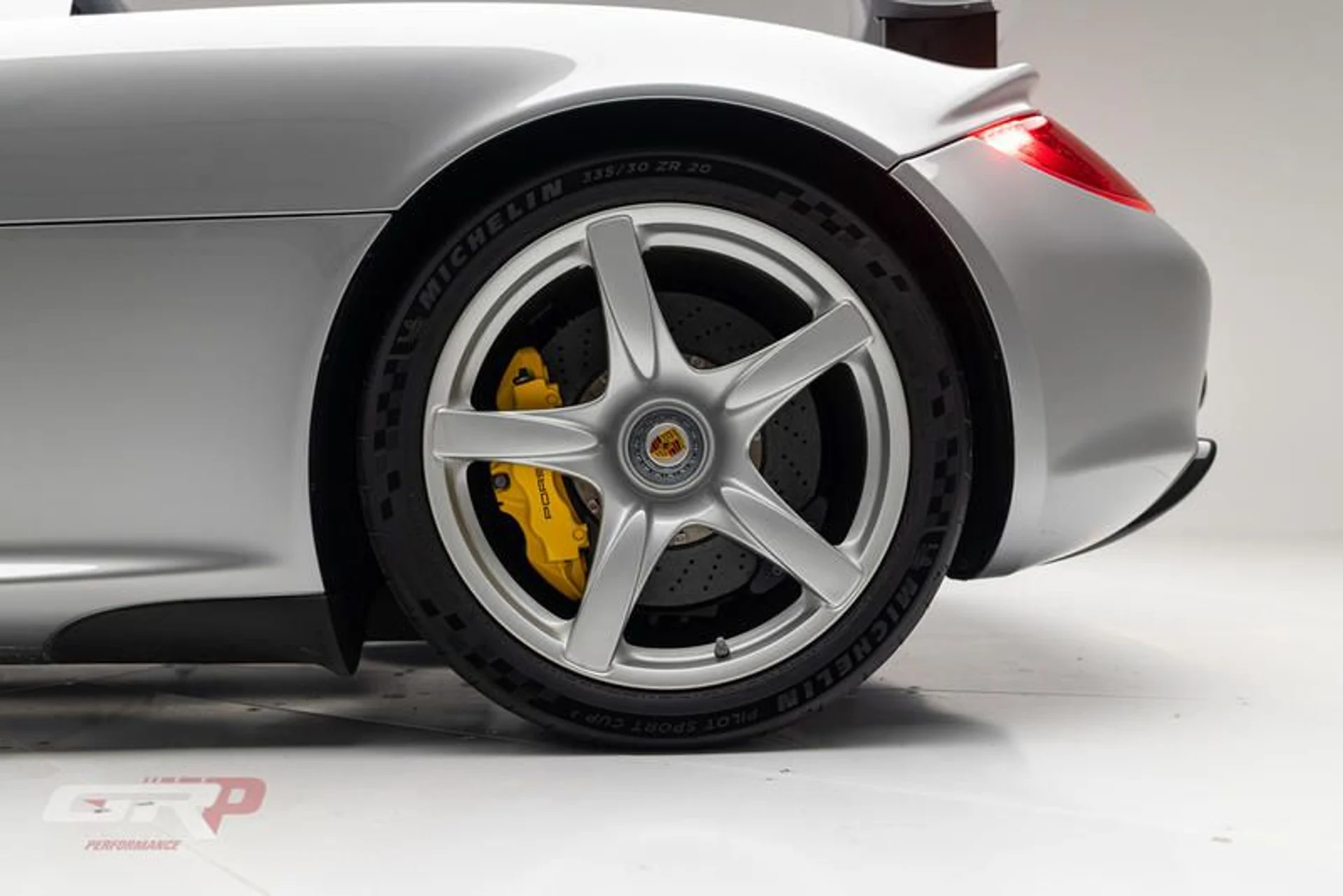 mph055_3145397938_3_AE_80_CAD_6172_4_B8_C_AC_23_373_AE_49_C7_F2_B_5d95b94034