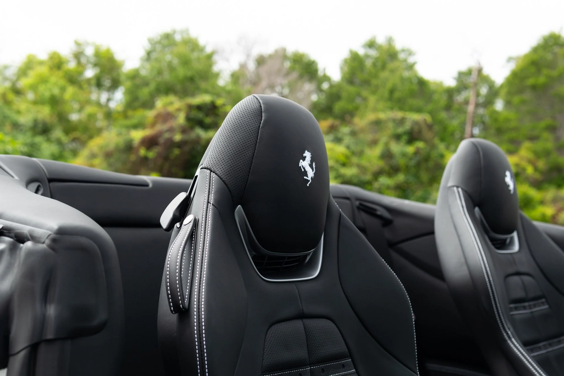 mph055_3149959787_Used_2023_Ferrari_Portofino_M_1775657761_cab93963fb