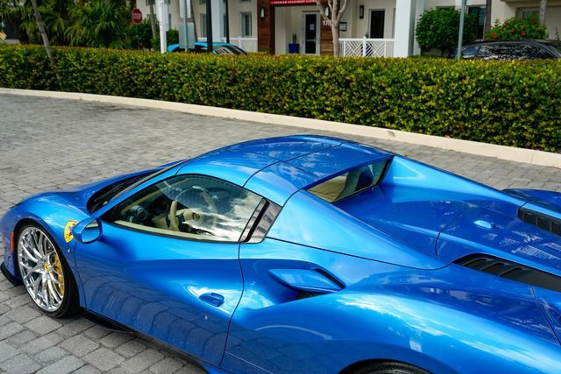 mph055_3156152054_22977757_56_737c67a832