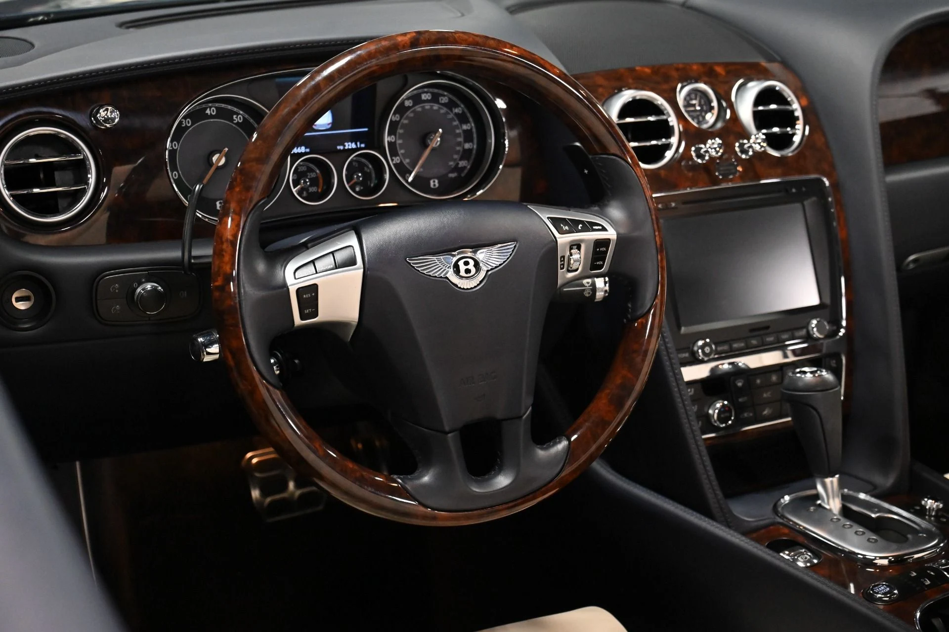 mph055_3222820656_Used_2014_Bentley_Continental_GTC_1751565592_5c1d82d5f6