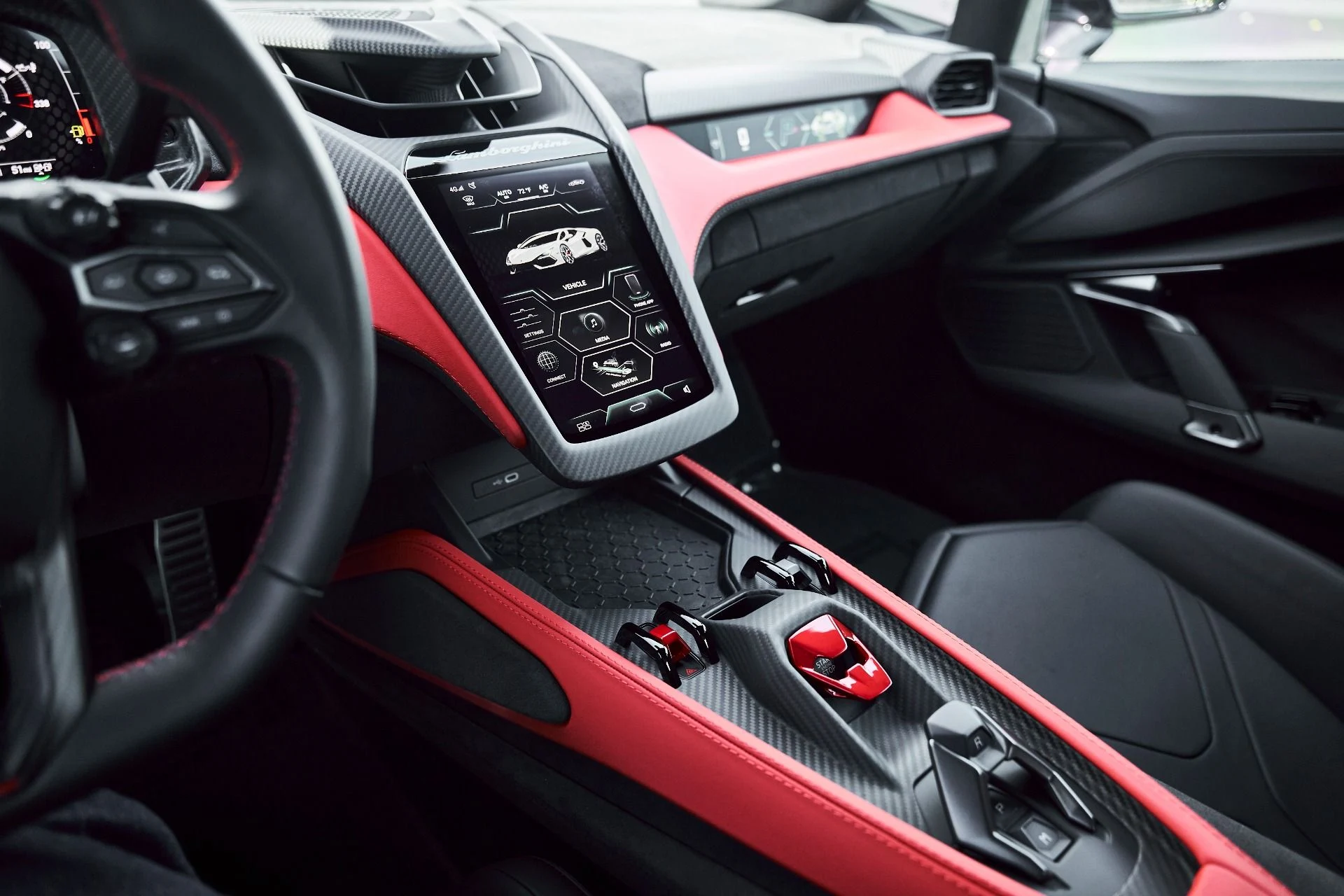 mph055_3251077082_Used_2025_Lamborghini_Revuelto_Base_1774300553_b621f799bd