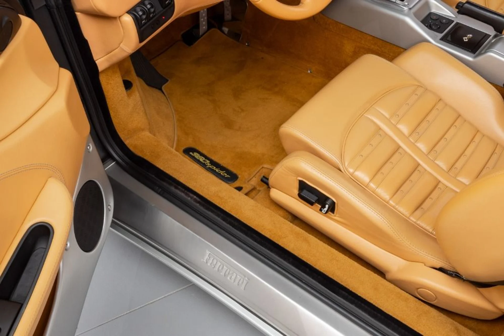 mph055_3318316671_Used_2003_Ferrari_360_Spider_4a32ff6b35