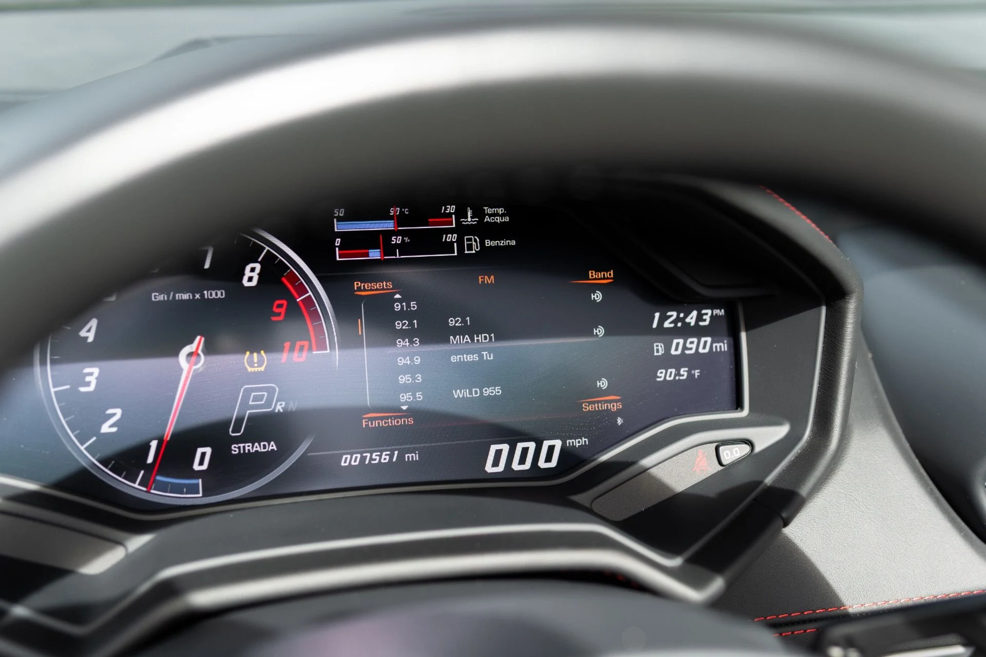 mph055_3372771607_Used_2018_Lamborghini_Huracan_LP_580_2_Spyder_1766443768_1fd73902fe