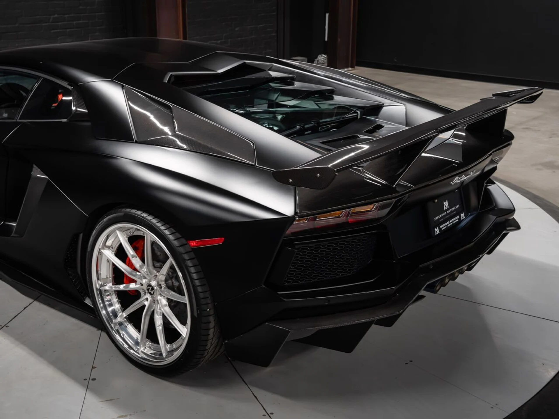 mph055_3416023022_lamborghini_aventador_2015_8803d1fb2d