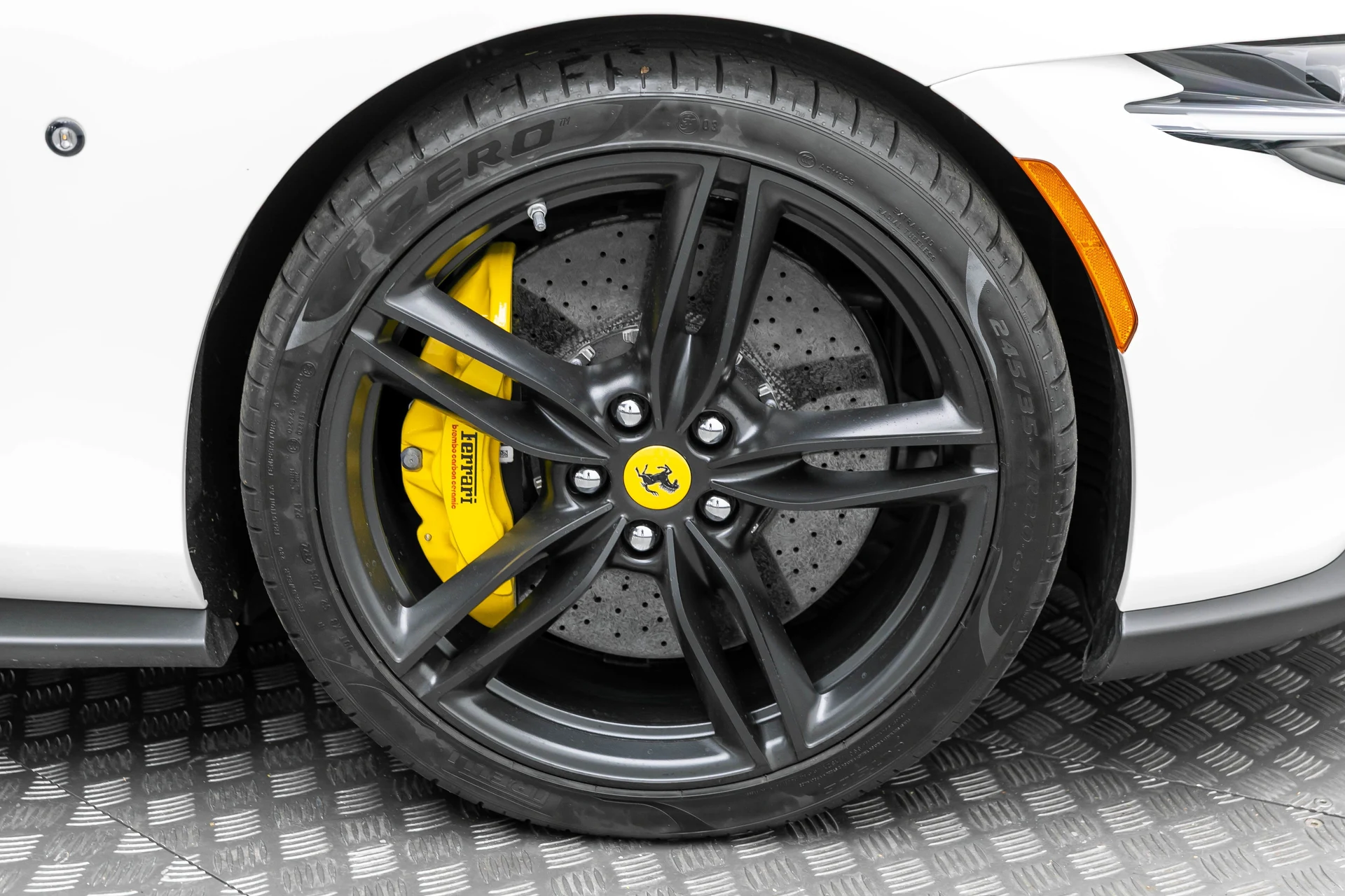 mph055_3448204428_8855b27282b34bca8853d7582e396c85_873ff17a54