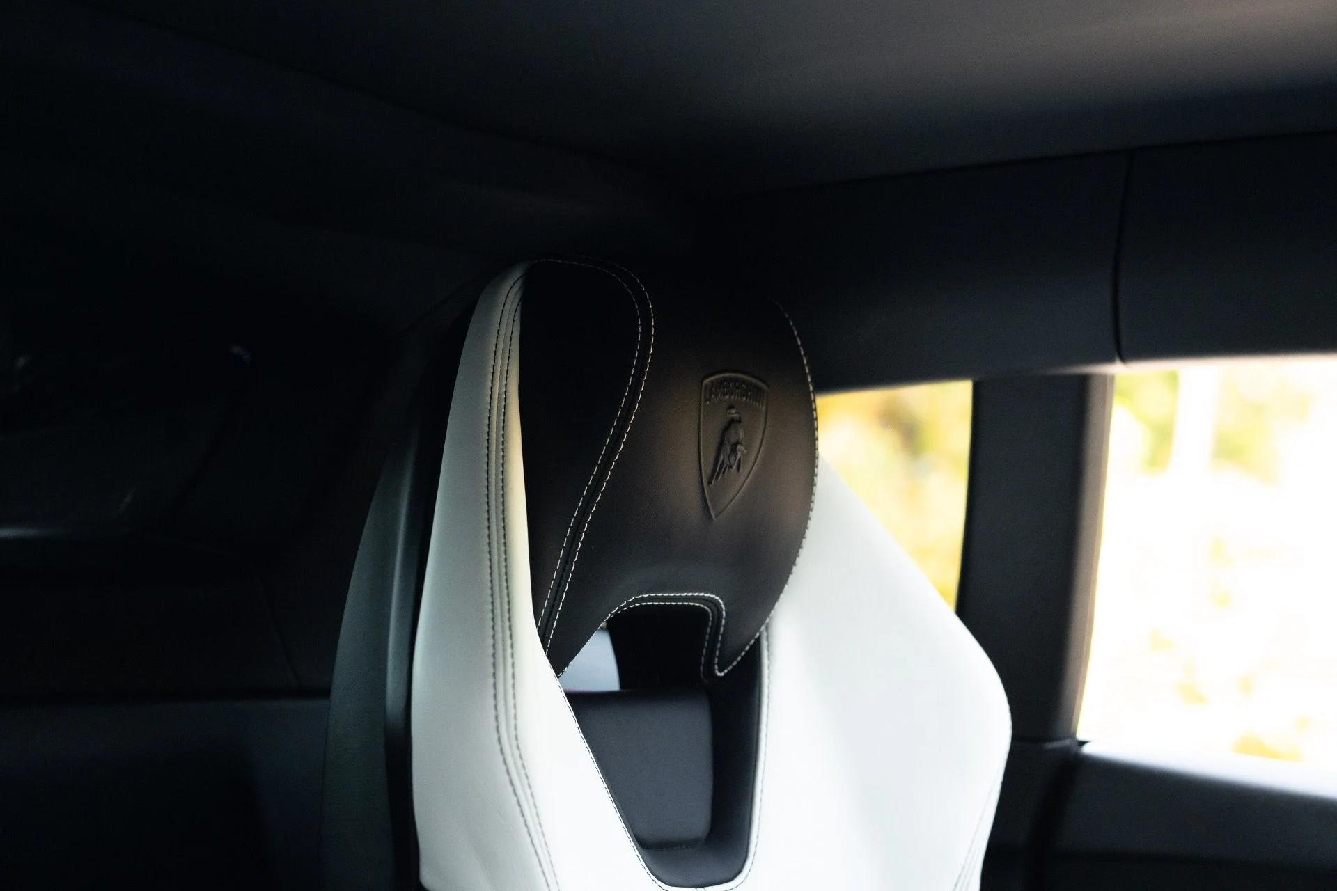 mph055_3458910216_Used_2016_Lamborghini_Huracan_LP_610_4_1771995630_05d842907b