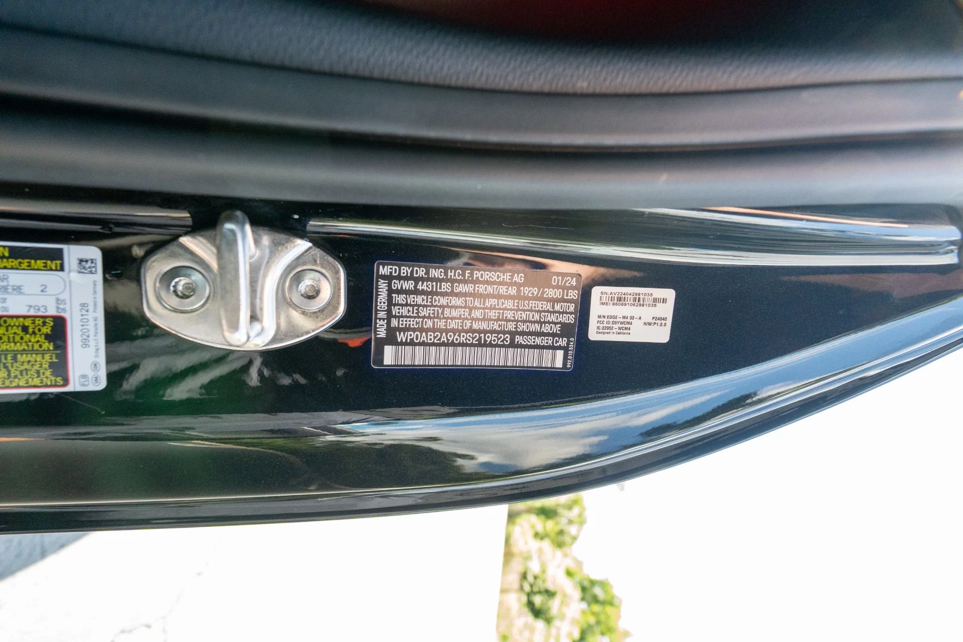 mph055_3486058806_Used_2024_Porsche_911_Carrera_4_S_1758921760_555a10e139