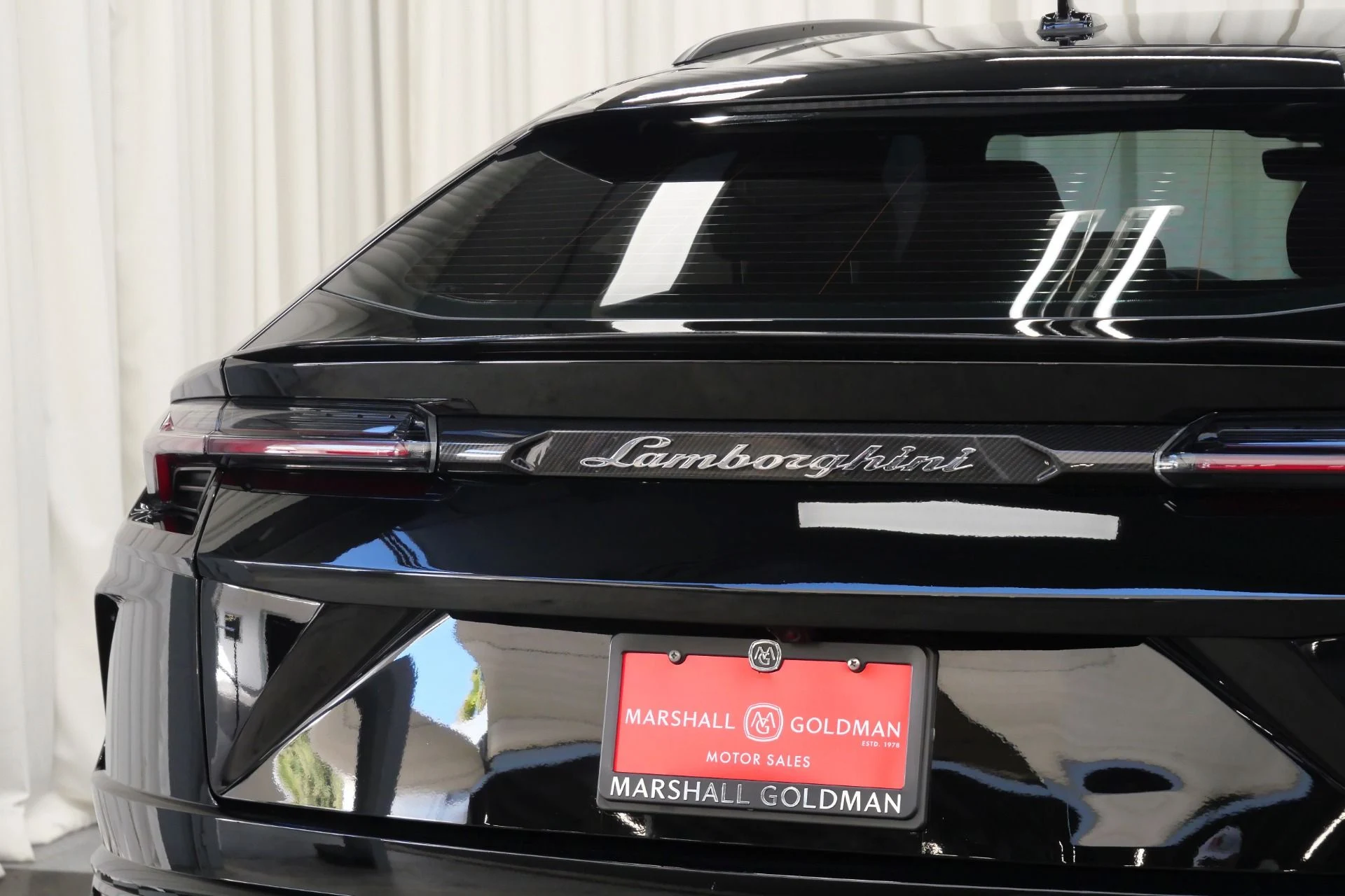 mph055_3495672059_Used_2022_Lamborghini_Urus_1761576878_c73b607319