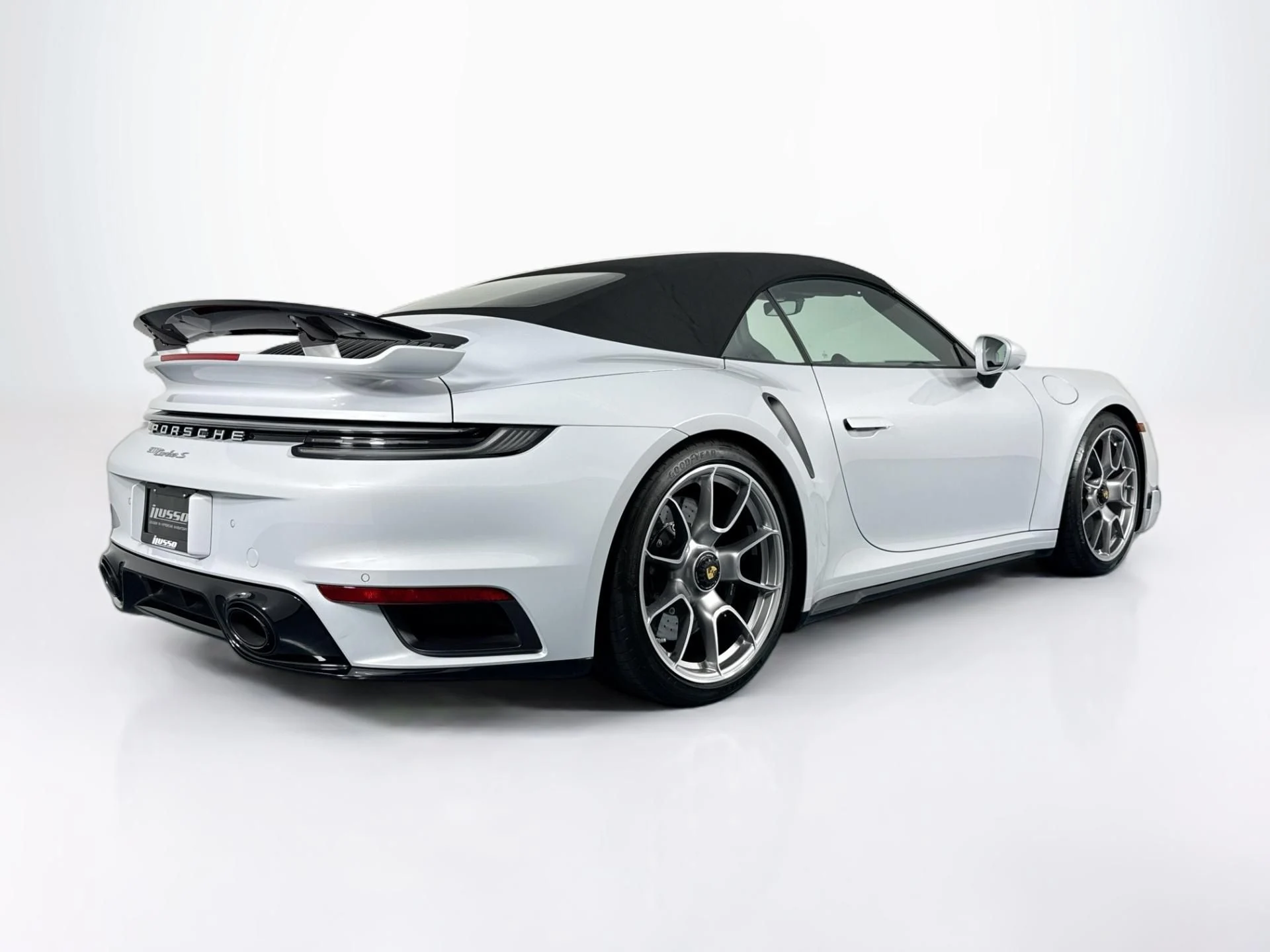 mph055_350874274_Used_2025_Porsche_911_Turbo_S_1784676772_6149173b35