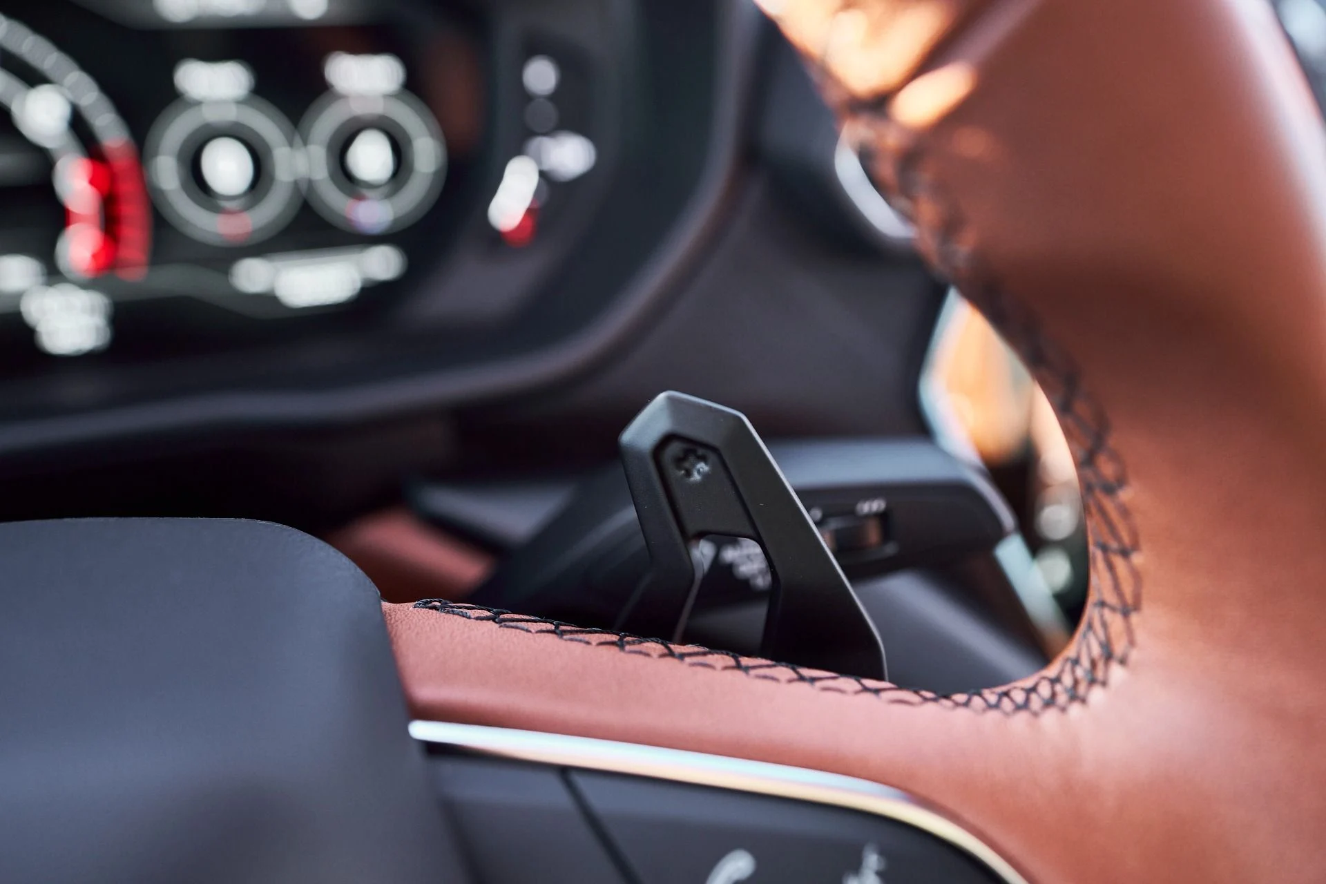 mph055_354031581_Used_2022_Lamborghini_Urus_1764710512_22f2fb674f