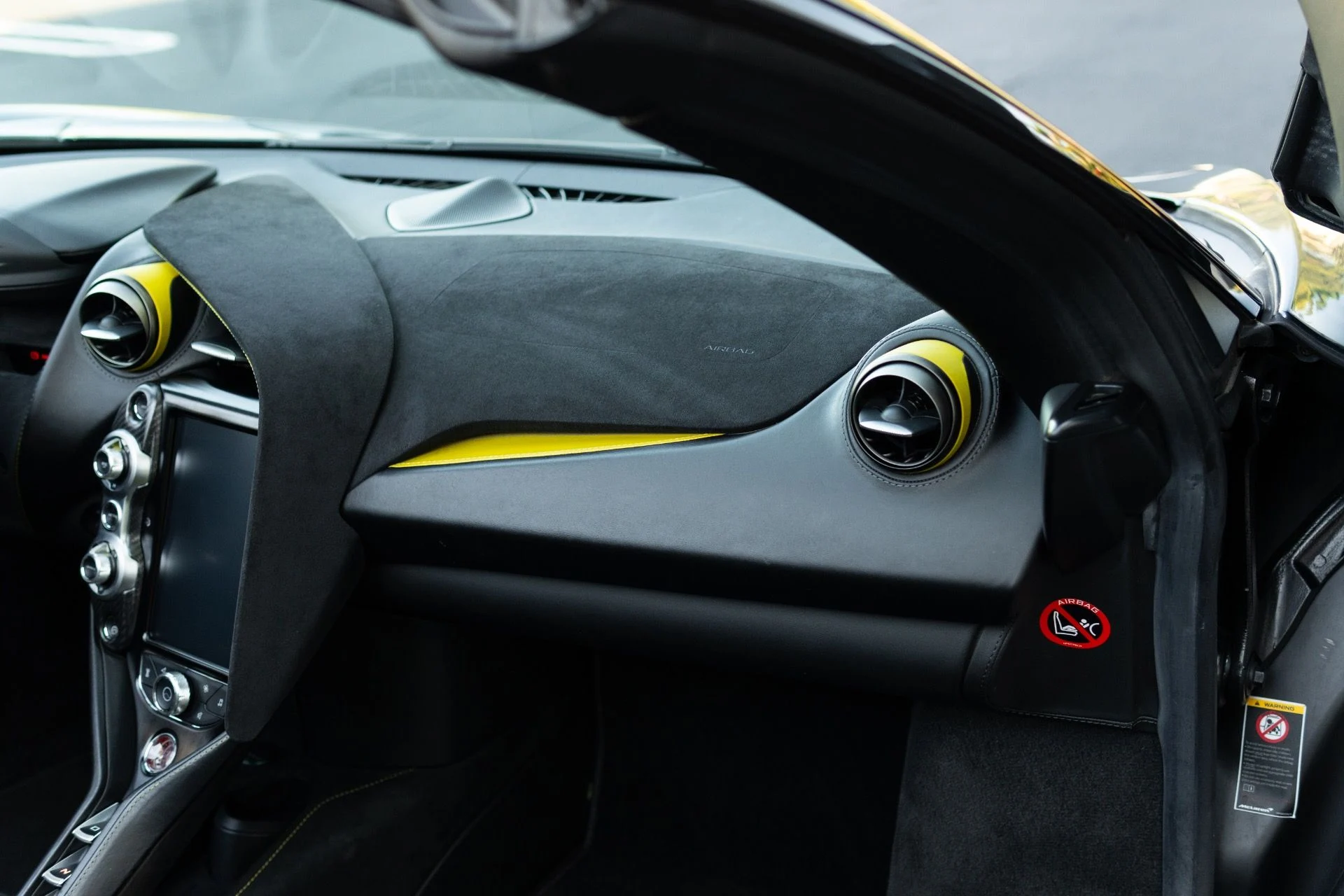 mph055_3555813462_Used_2020_Mc_Laren_720_S_Spider_1766779807_64525bf0ee