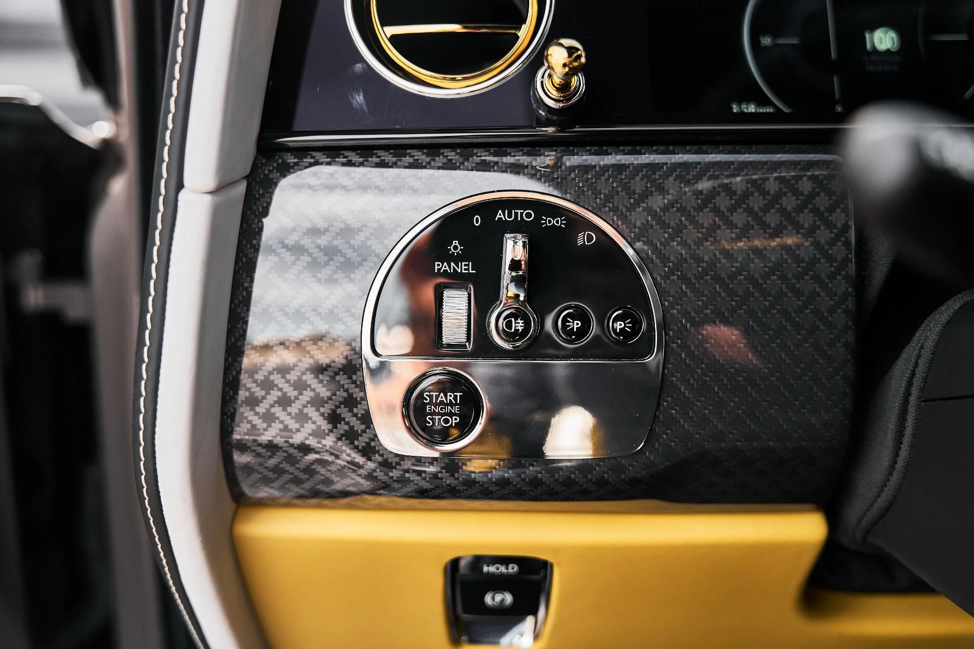 mph055_3563133296_Used_2026_Rolls_Royce_Cullinan_Black_Badge_1776556083_96a7a81a34