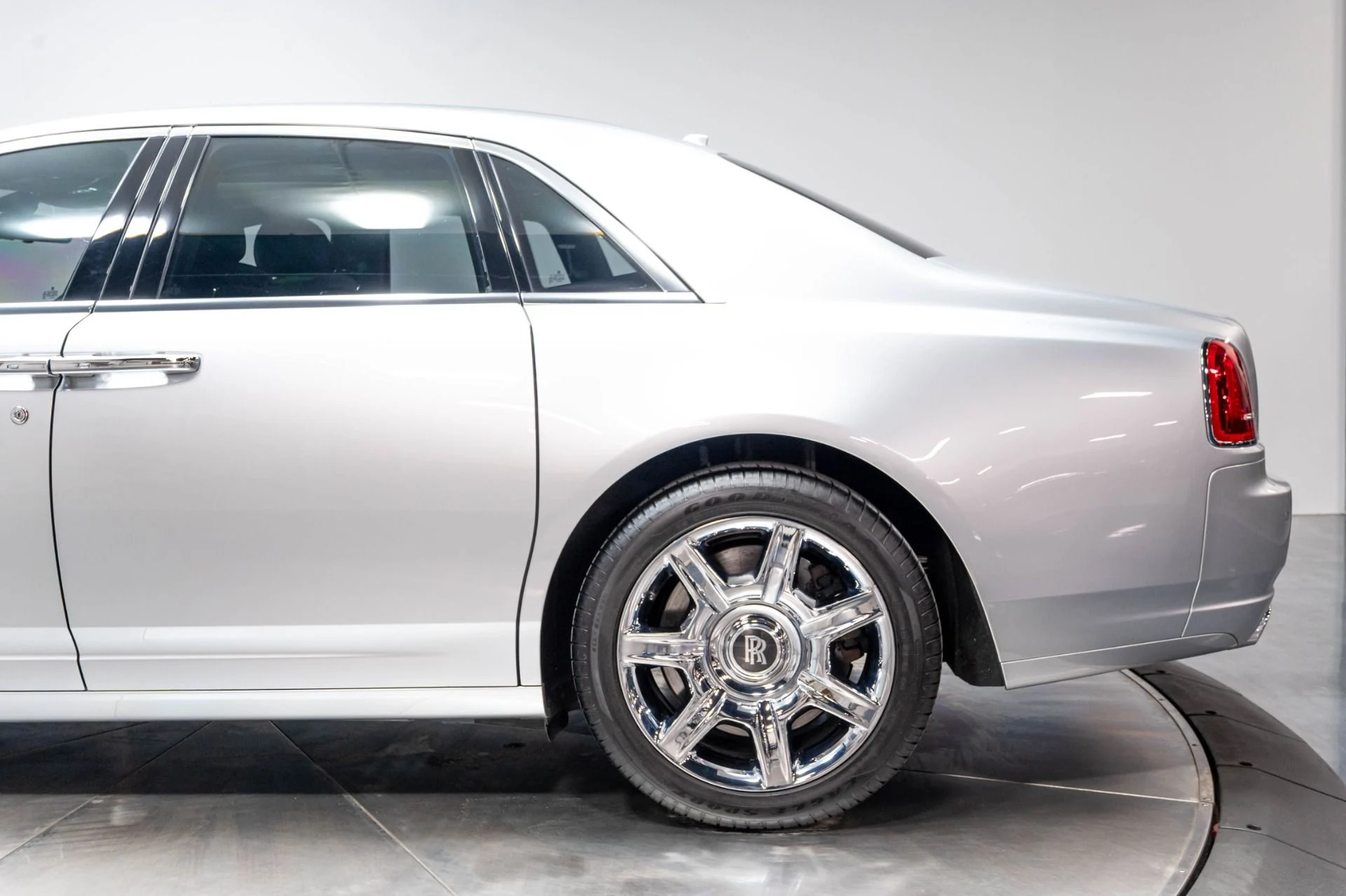 mph055_3604152645_Used_2012_Rolls_Royce_Ghost_1778014944_50d194a79d