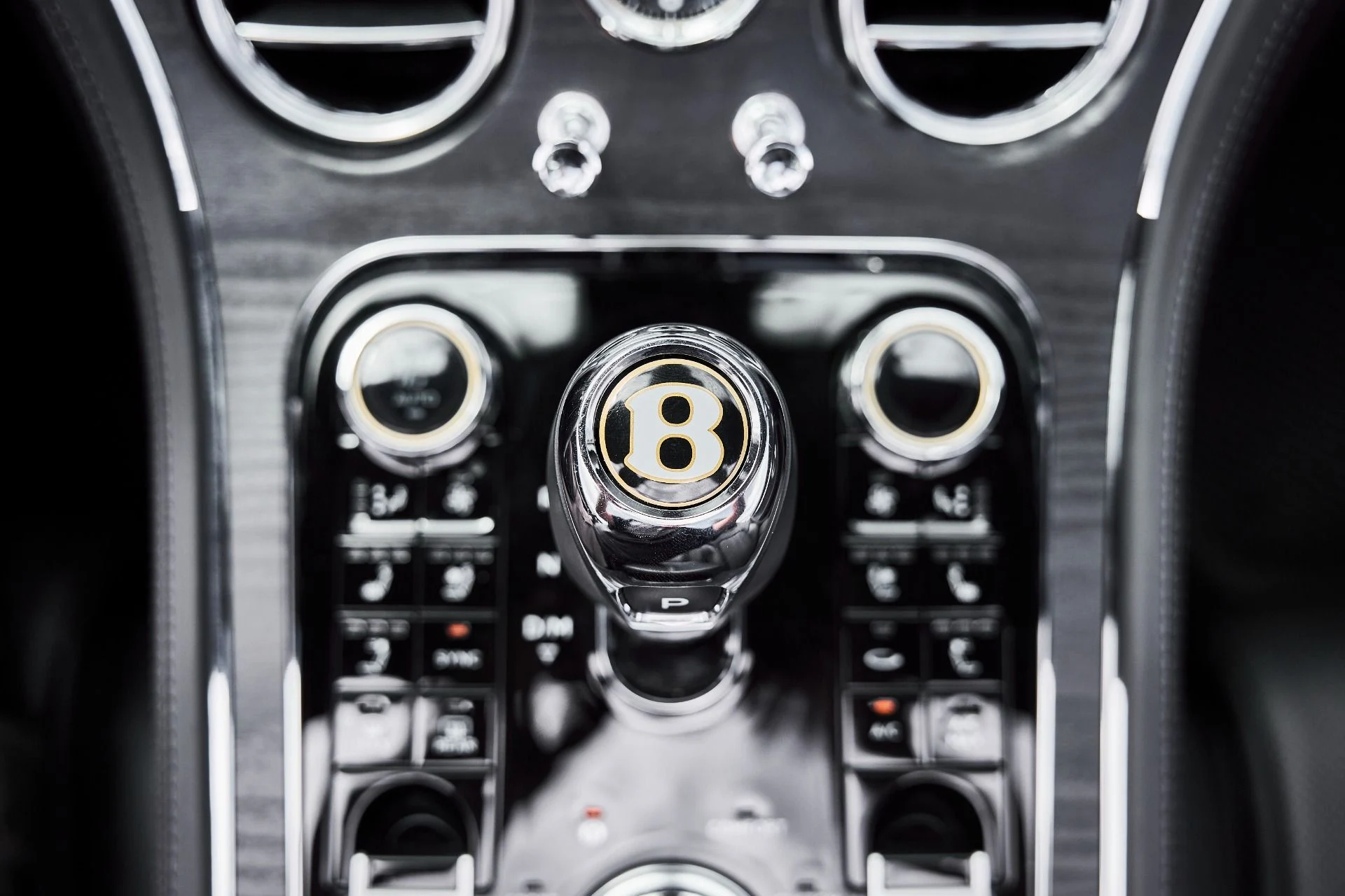 mph055_3605795930_Used_2020_Bentley_Continental_GT_V8_1777078801_56864ade7d