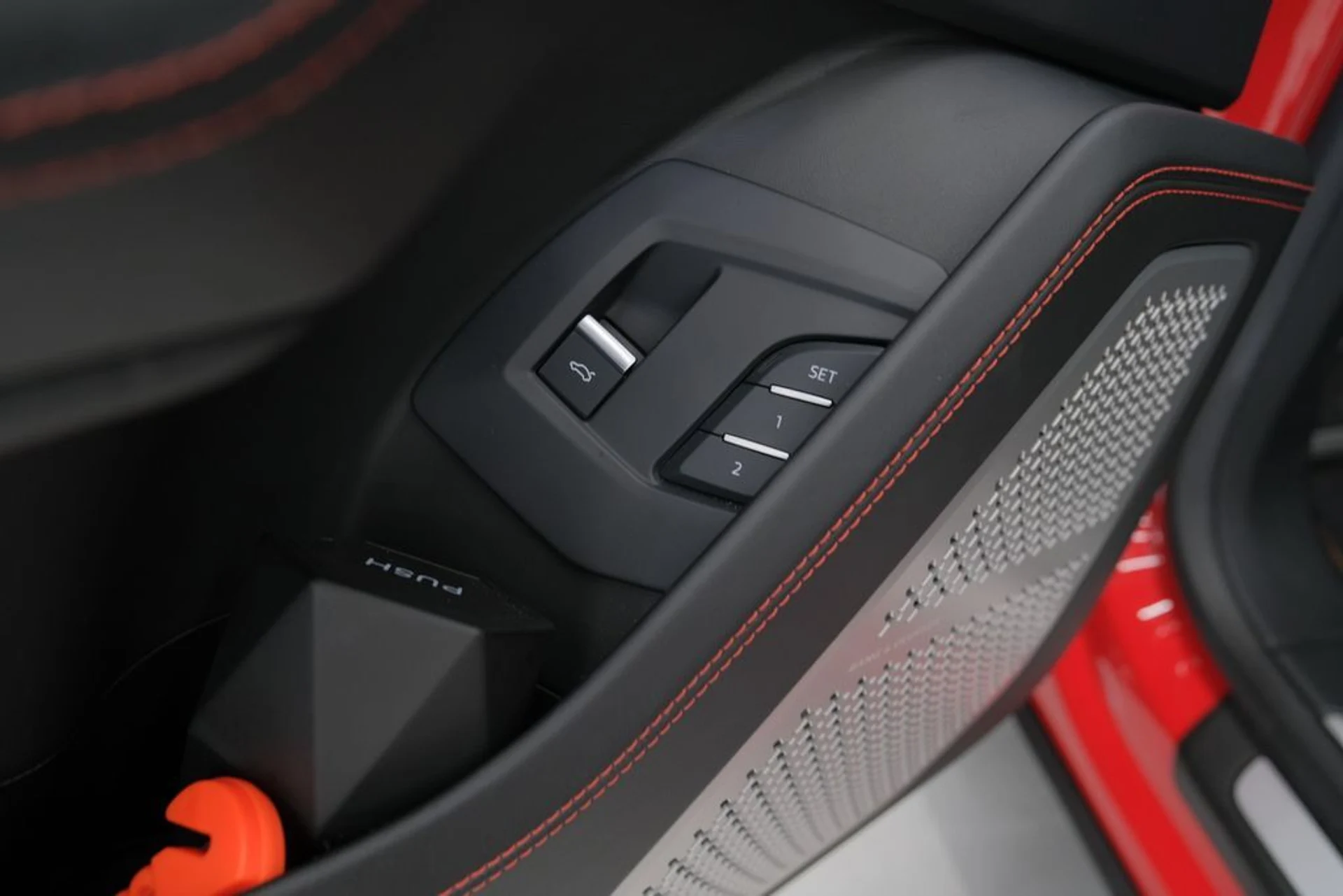 mph055_3606704419_8d8f3695ce877e5a60937160421df145_ca03d5984a