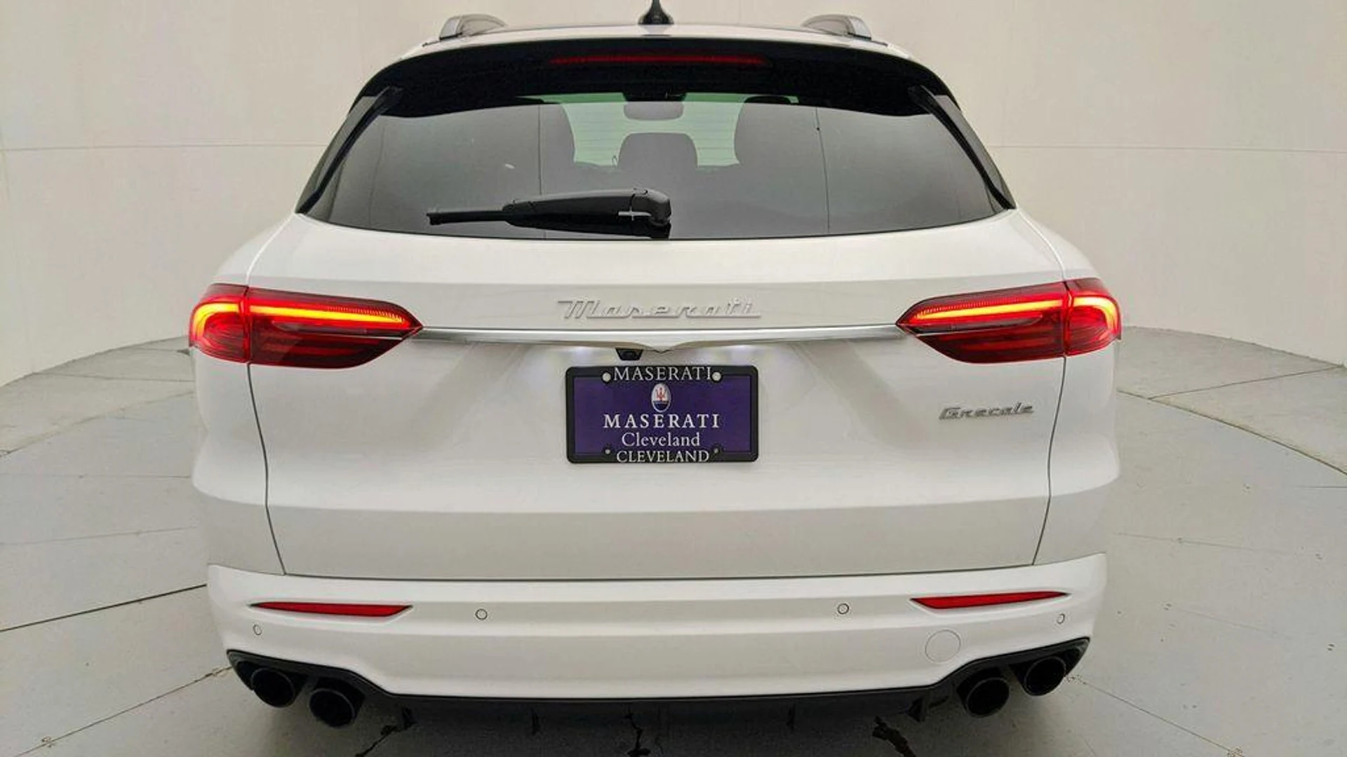 mph055_3671385929_T_Vn_P_5f_E_Egu_Bx_p_Qh4_Veu_Zdme_PI_d9f84ad67f