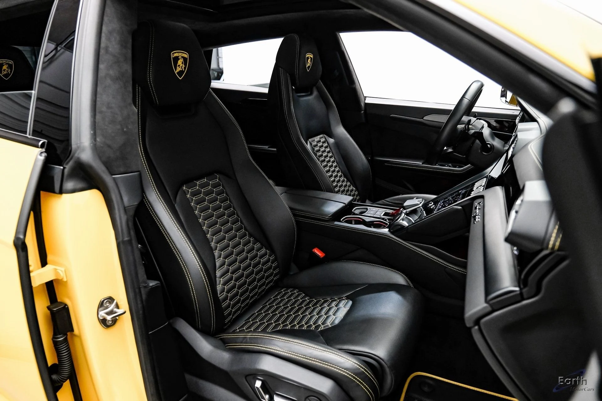 mph055_3673328374_14bd040990db2e0bbda686a376c2d561x_353a86cc3e