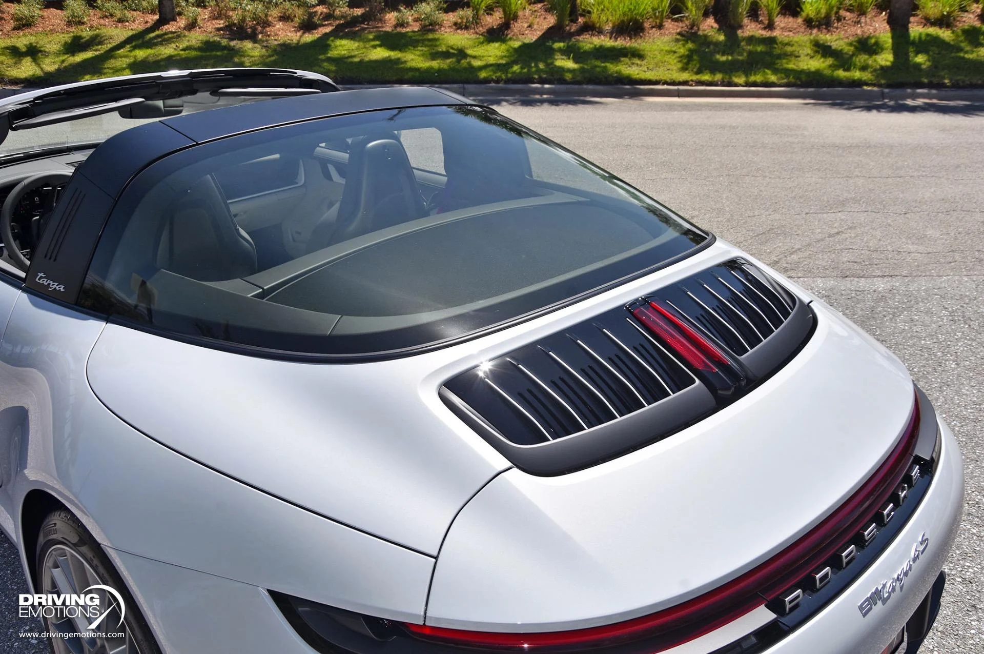 mph055_3677251316_898_p56_l_92cb35b35e