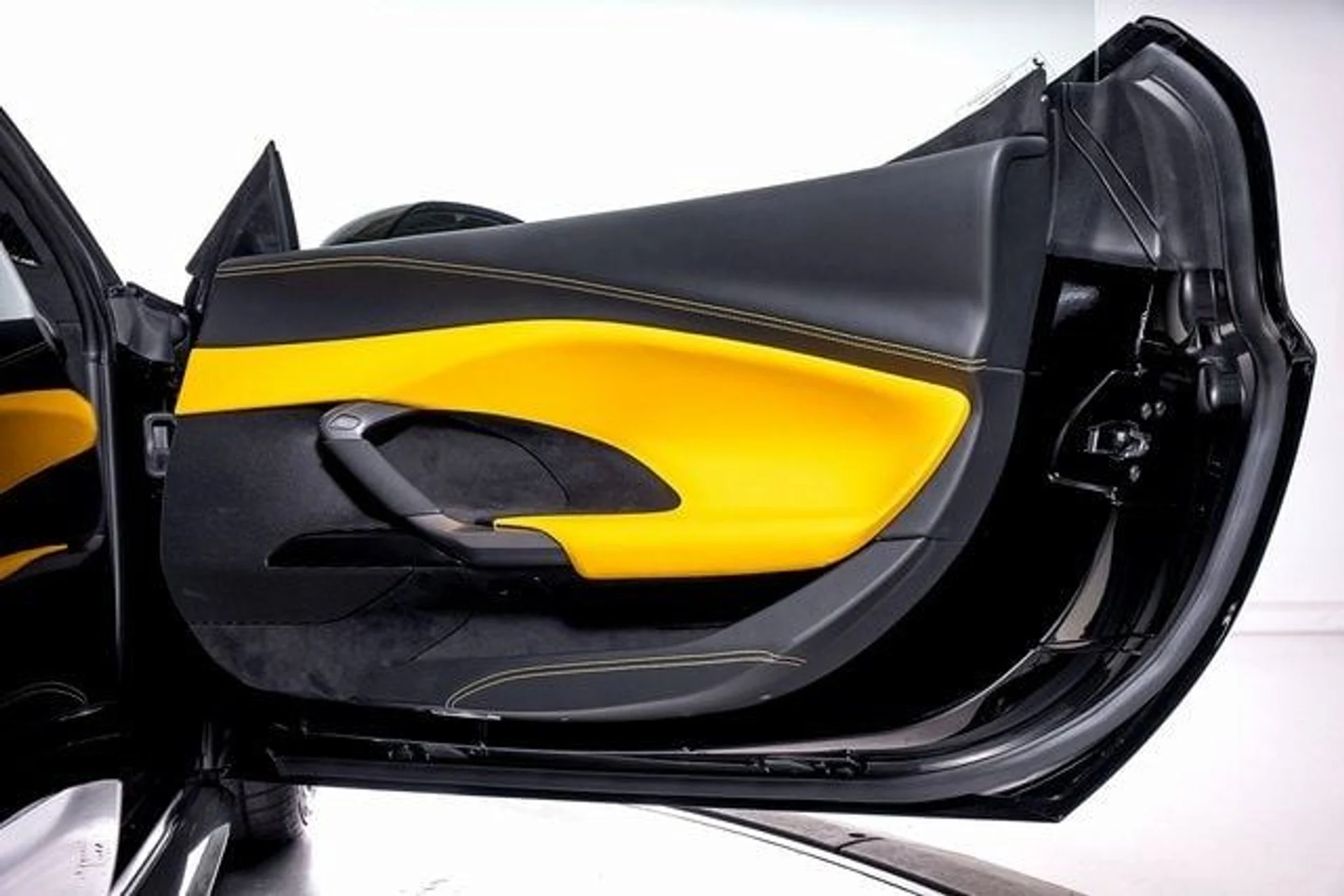 mph055_3698437115_5771edf4a5de67e2c5f9a1d018203c55x_e4e69f8d34