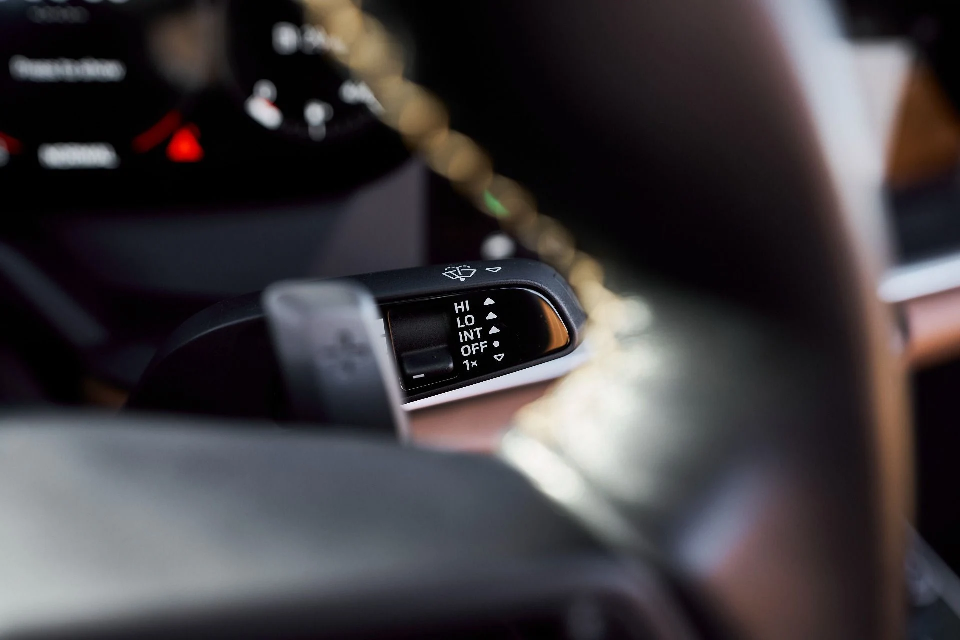 mph055_3712790980_Used_2023_Porsche_911_Turbo_S_1764903221_7e988be8fb