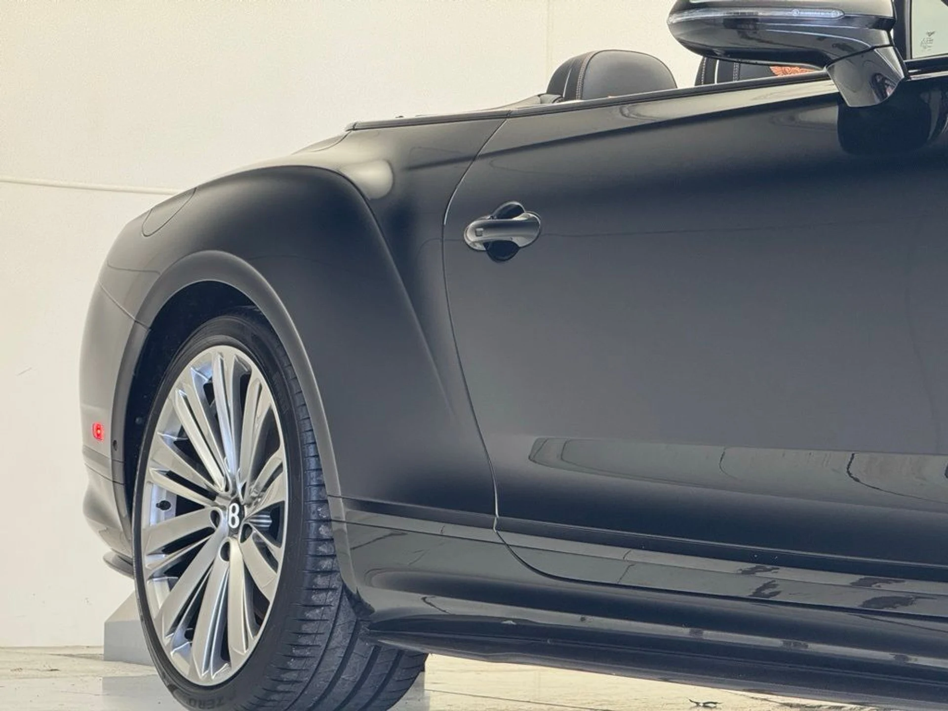 mph055_3736237817_he72jmvc81rv1u0rl23seph47hec_d139123b81