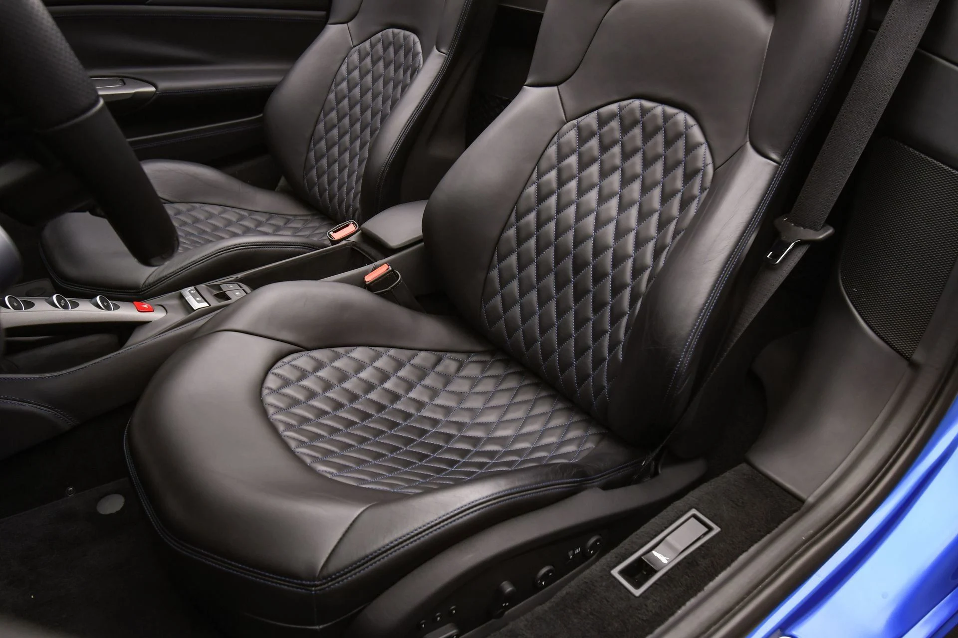 mph055_3745667691_09d94e8dcb8a4632a080acfe986f2d17_e9a86ab66d