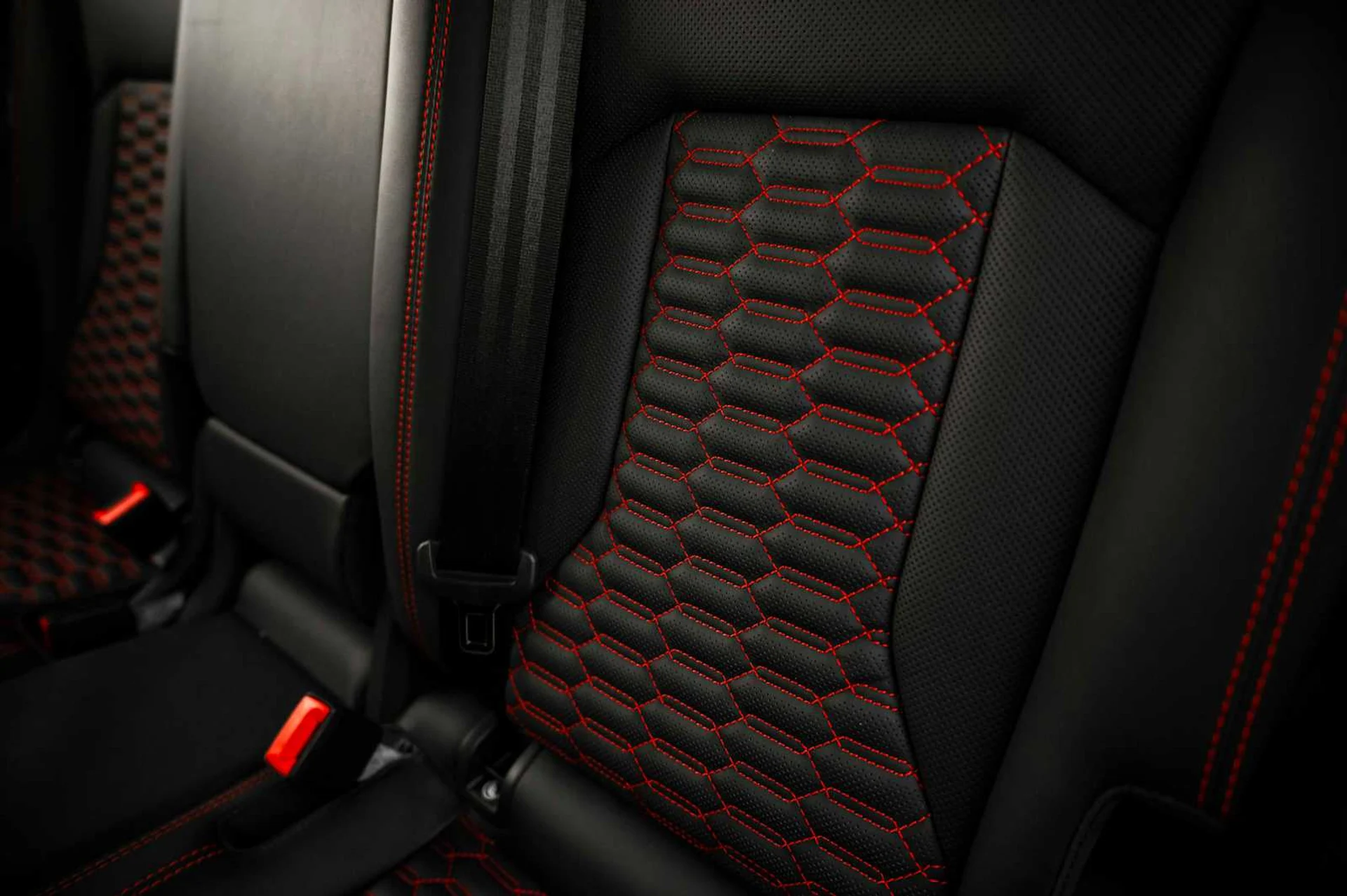 mph055_3757485120_a7f9291ea76f10420b0556c86b45881fx_f7b1e336fa