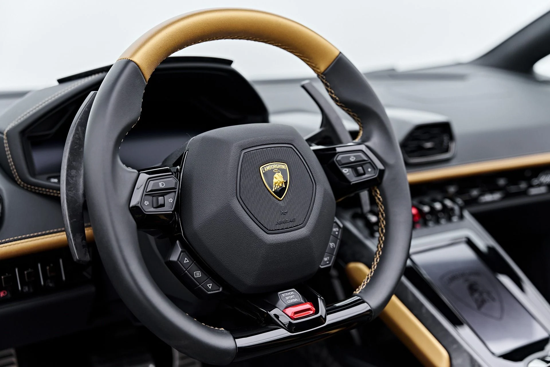 mph055_3759202971_Used_2022_Lamborghini_Huracan_EVO_Base_1791315950_1cefb98453