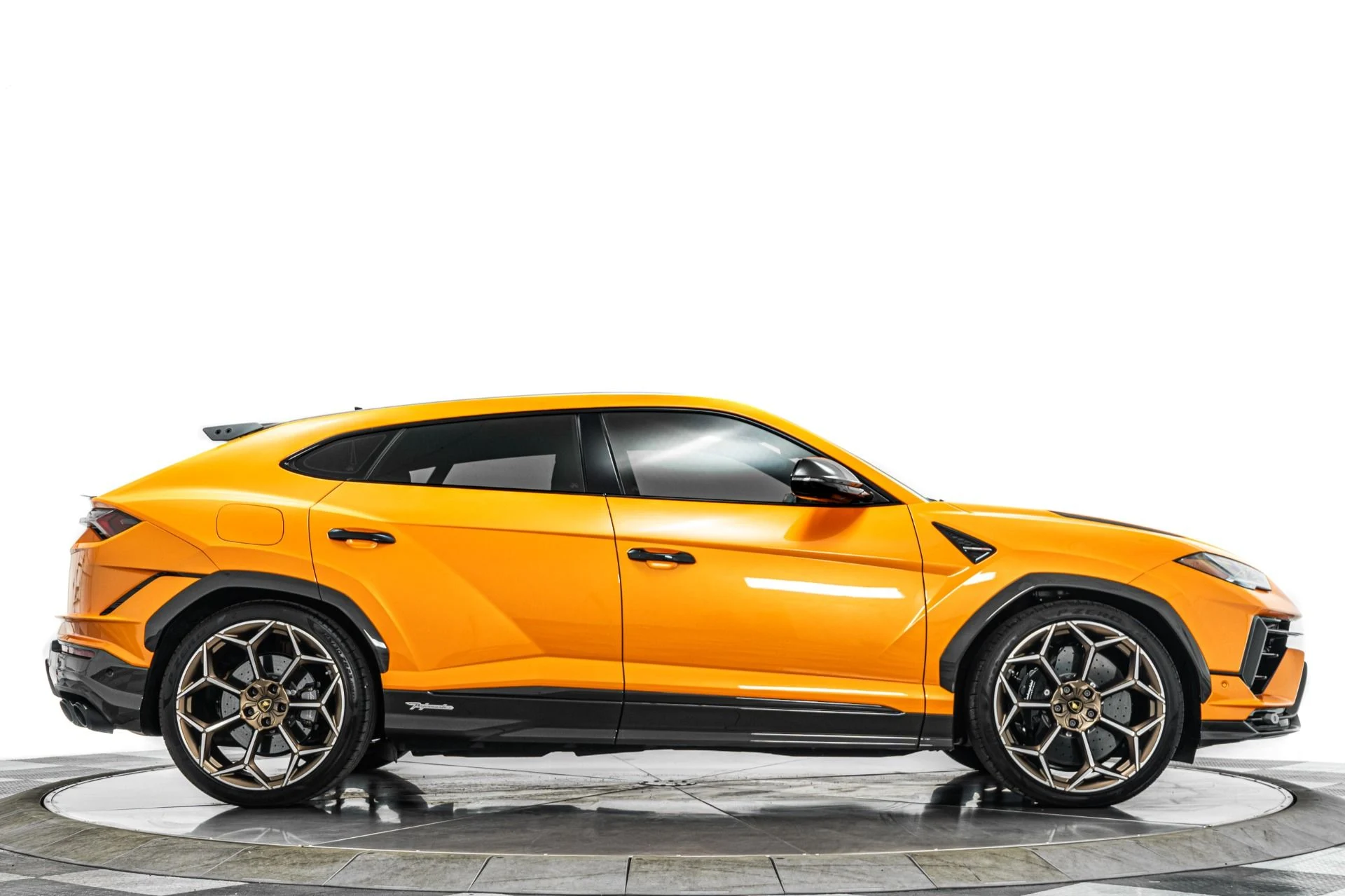 mph055_3838869205_Used_2024_Lamborghini_Urus_Performante_1779475320_6abd7ac96b