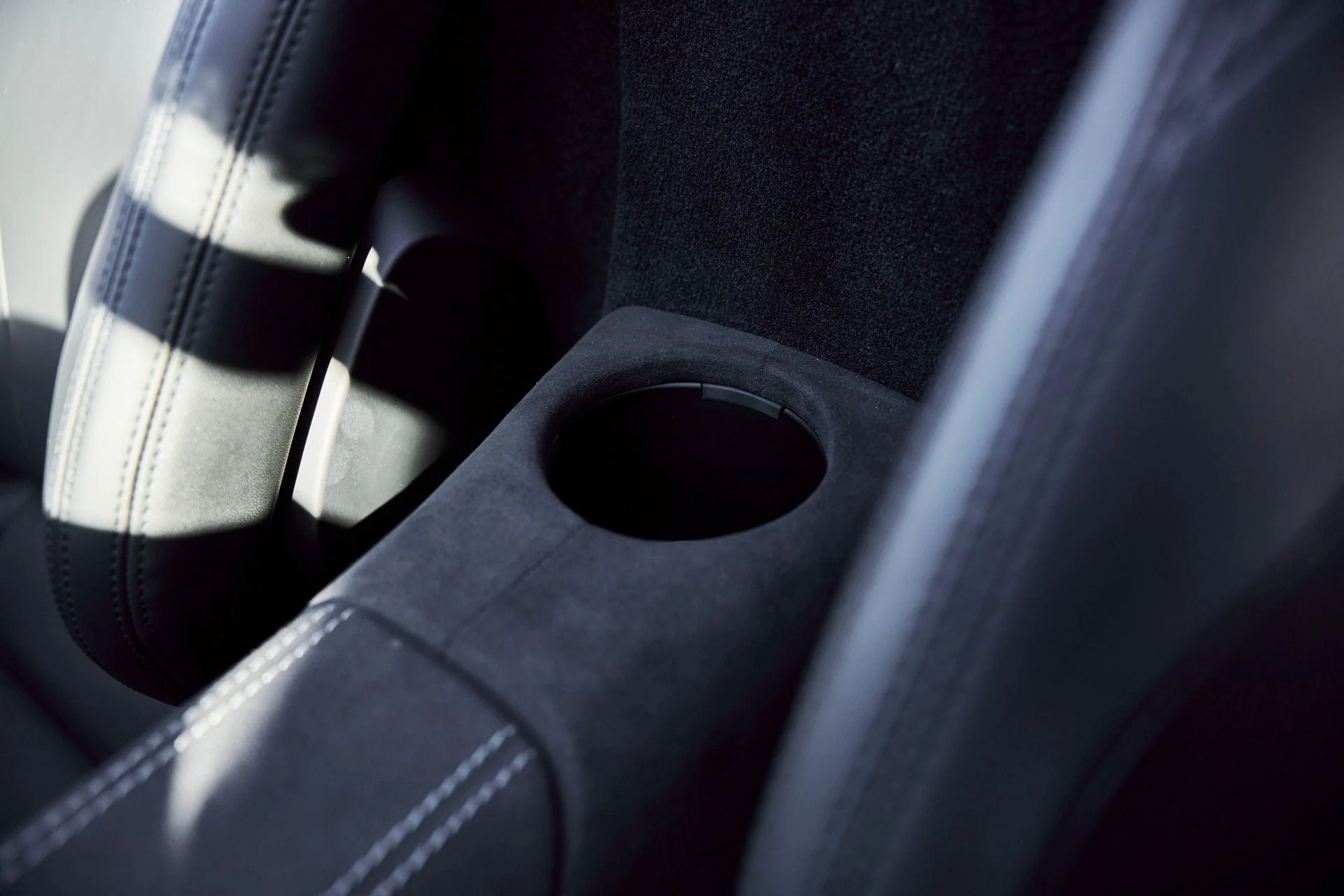 mph055_3889139389_Used_2024_Maserati_MC_20_1771382134_62a653277a