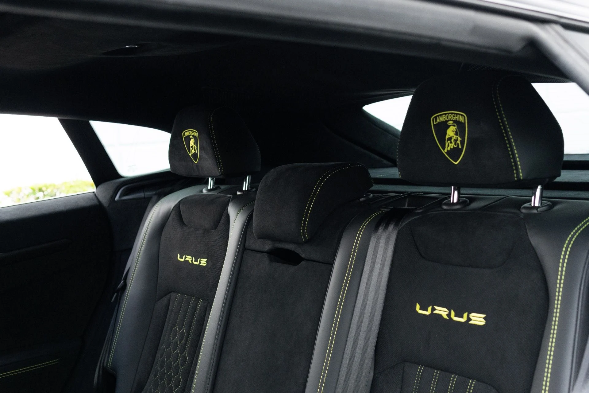 mph055_3901670314_Used_2024_Lamborghini_Urus_Performante_1774062485_9479c75155