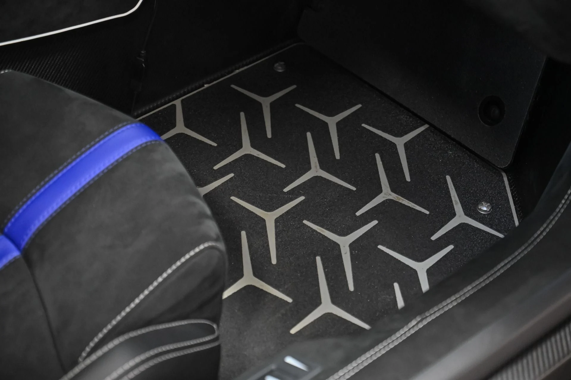 mph055_3921916445_Used_2019_Lamborghini_Aventador_SVJ_1760550459_d4641181f9