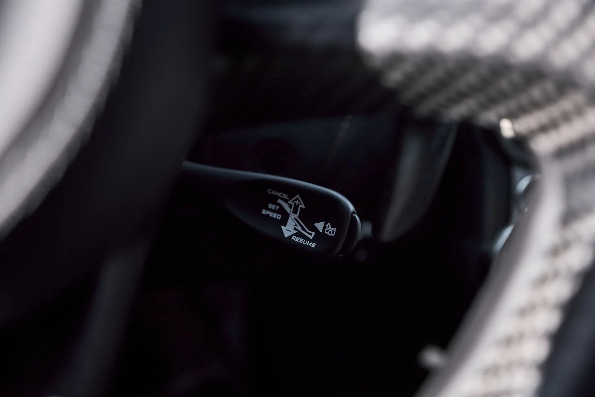 mph055_3962375066_Used_2018_Mc_Laren_720_S_Performance_1764955148_5f51461120