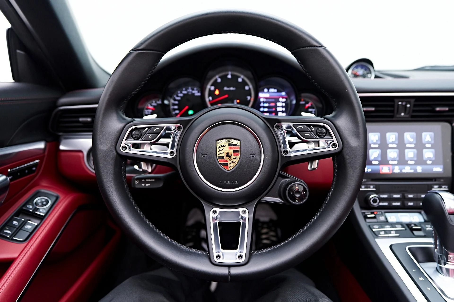 mph055_3996717186_Used_2019_Porsche_911_Turbo_1750270685_e784dec50f