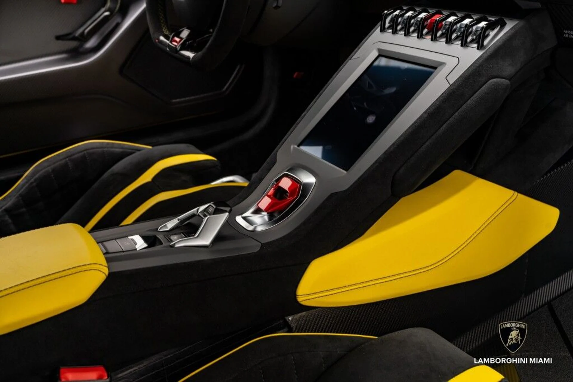 mph055_4013219794_f7cf906a27530a1de1f33a451eab841d_1653b7234d