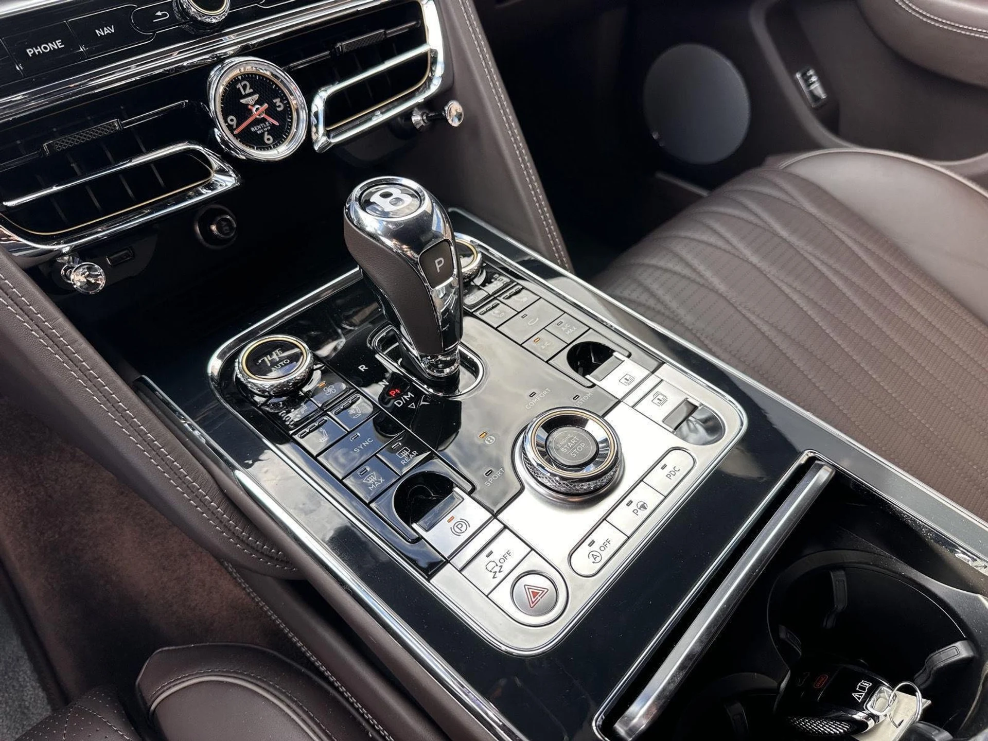 mph055_4019916076_304831c82a7fd7ea21f82f0f69b282c9_3dae46d10b