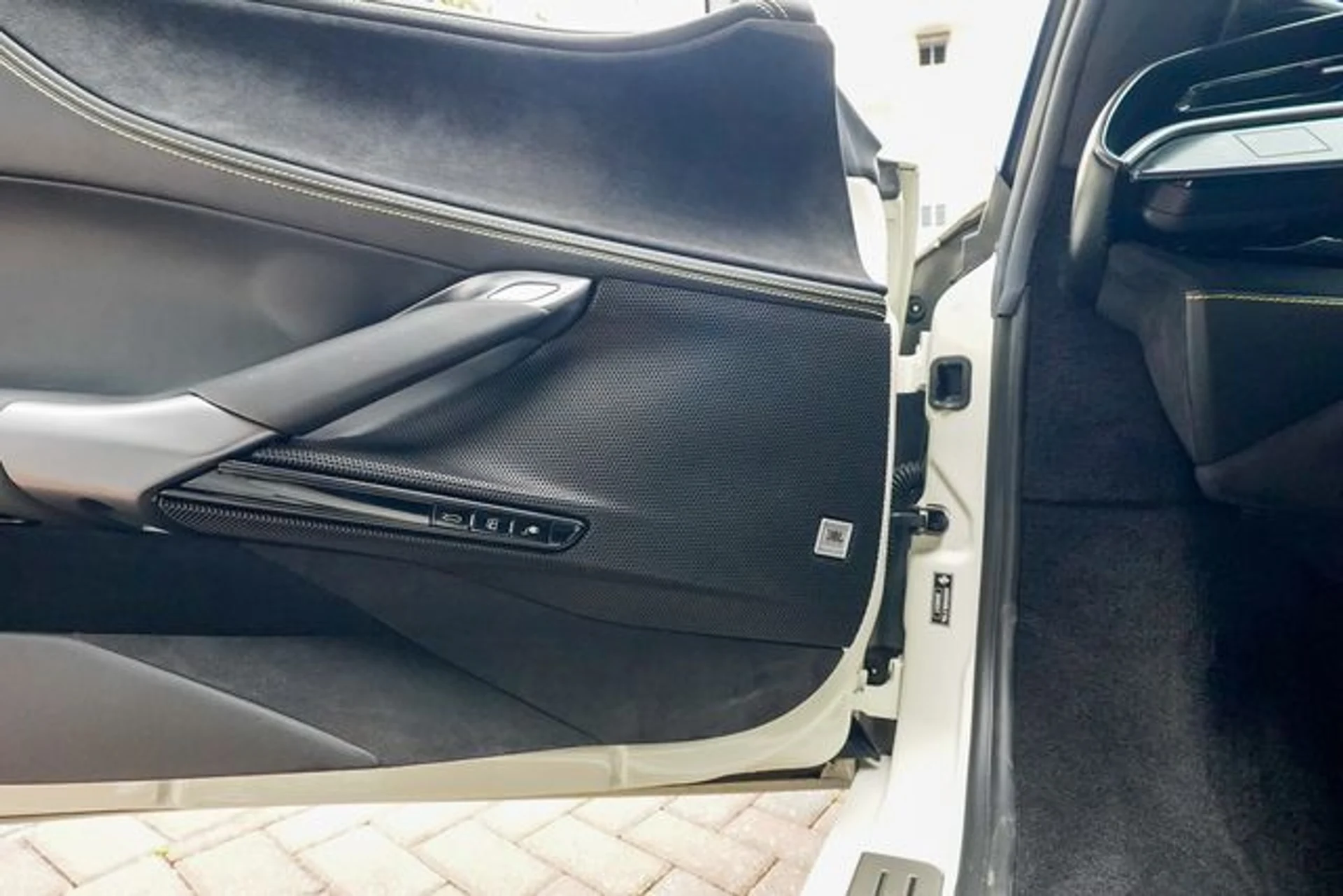 mph055_4036423181_22977808_56_bd68f8df67