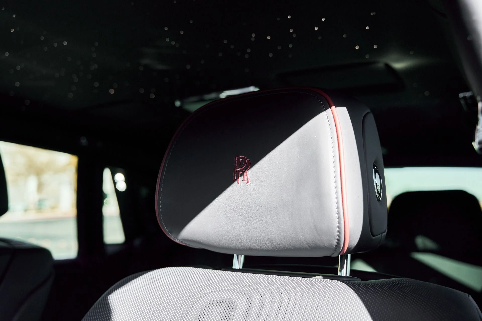 mph055_4065428325_Used_2024_Rolls_Royce_Phantom_Base_1770700125_affbf452aa