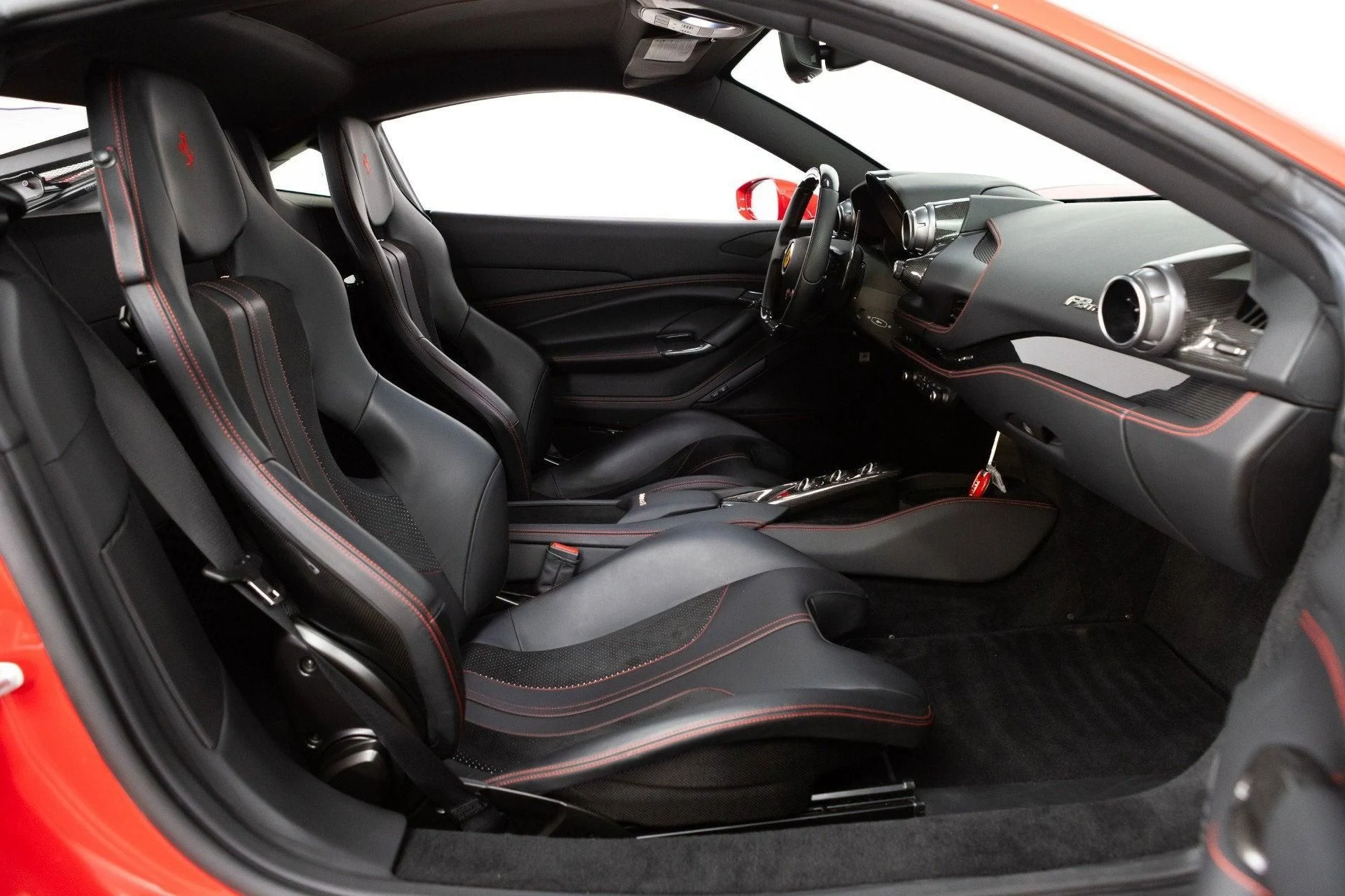 mph055_4075212806_Used_2020_Ferrari_F8_Tributo_1777367311_da2b49be13